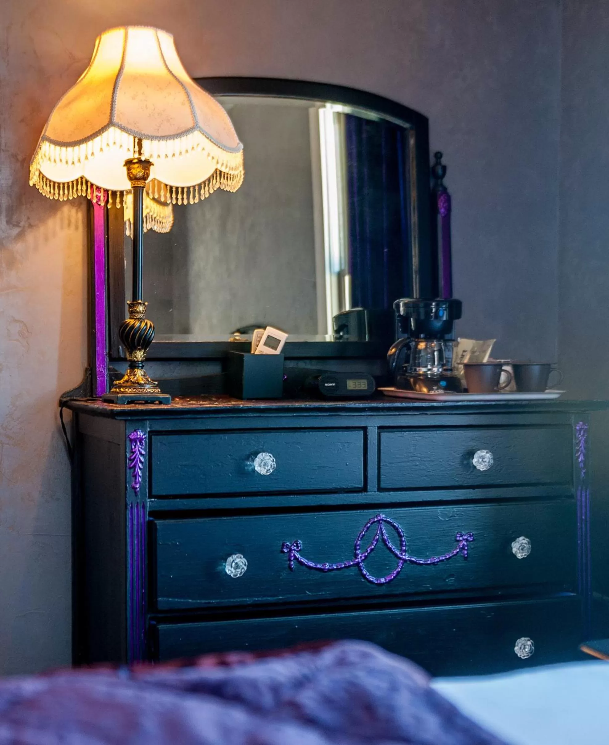 Decorative detail, Bed in Grand Highland Hotel