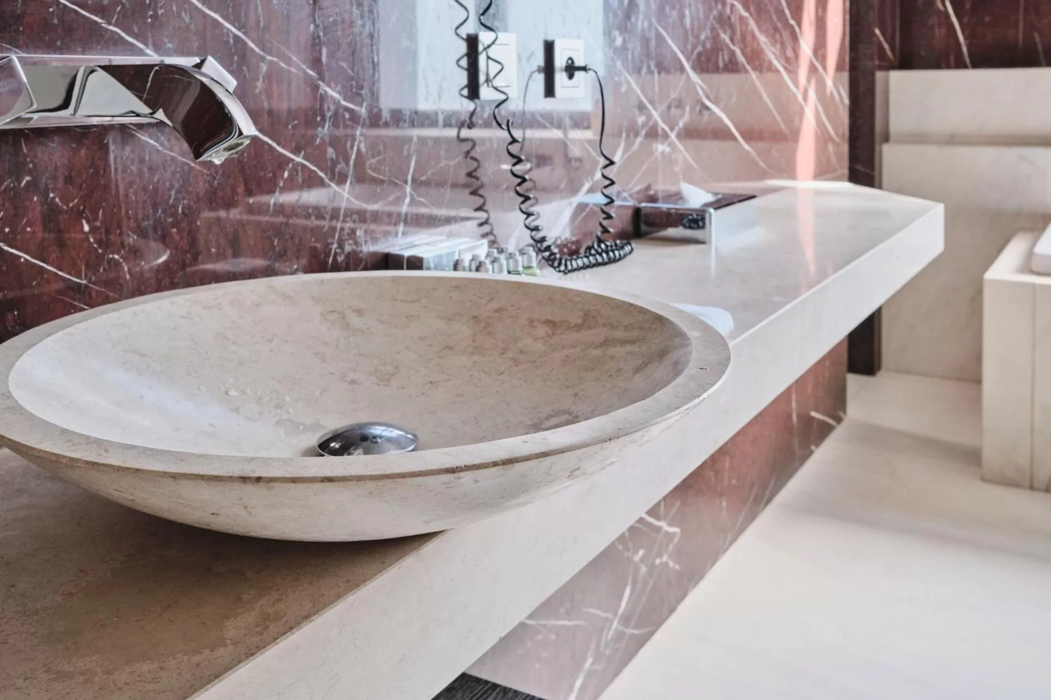 Bathroom in Hotel Monopol