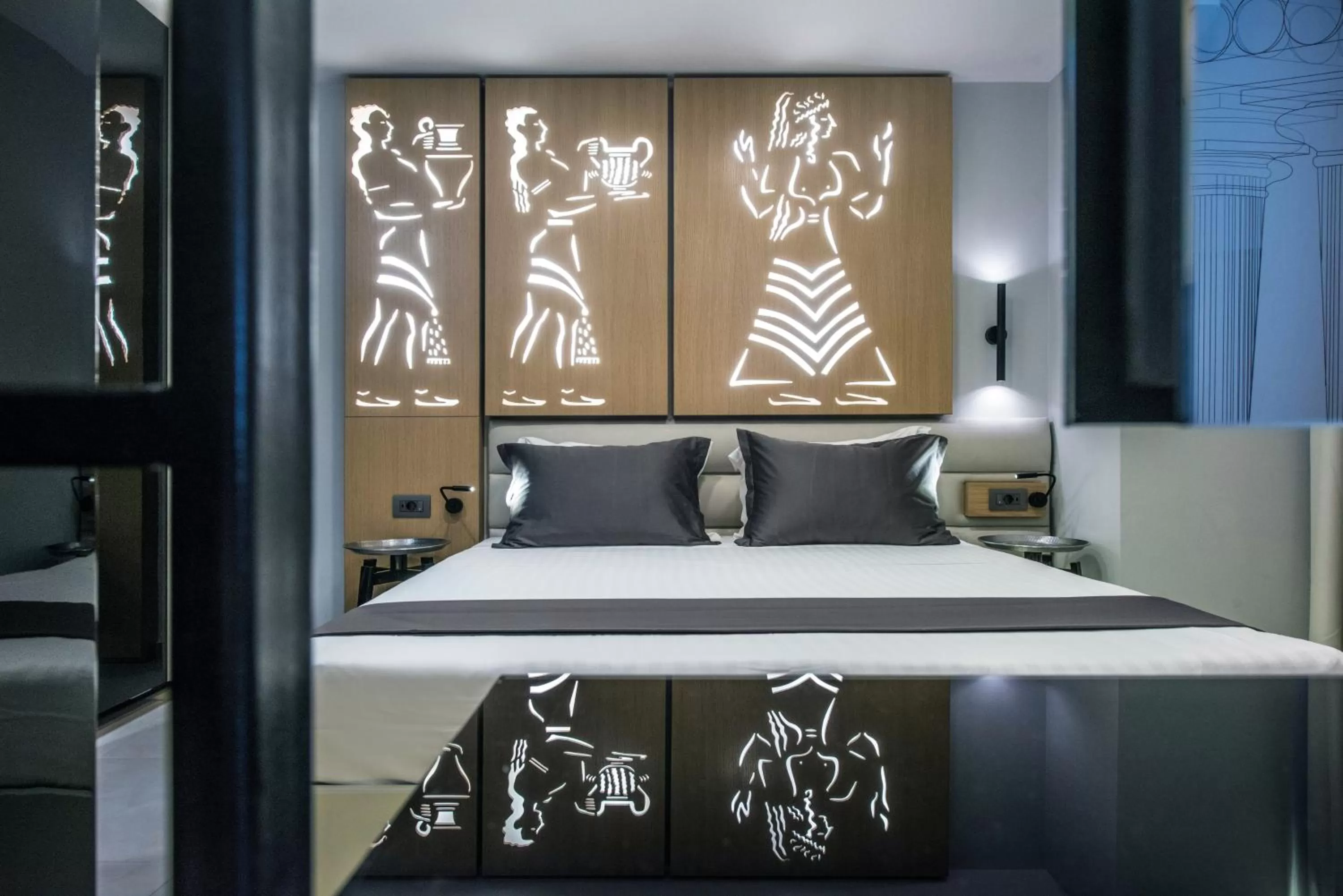 Decorative detail, Bed in Lavris City Suites