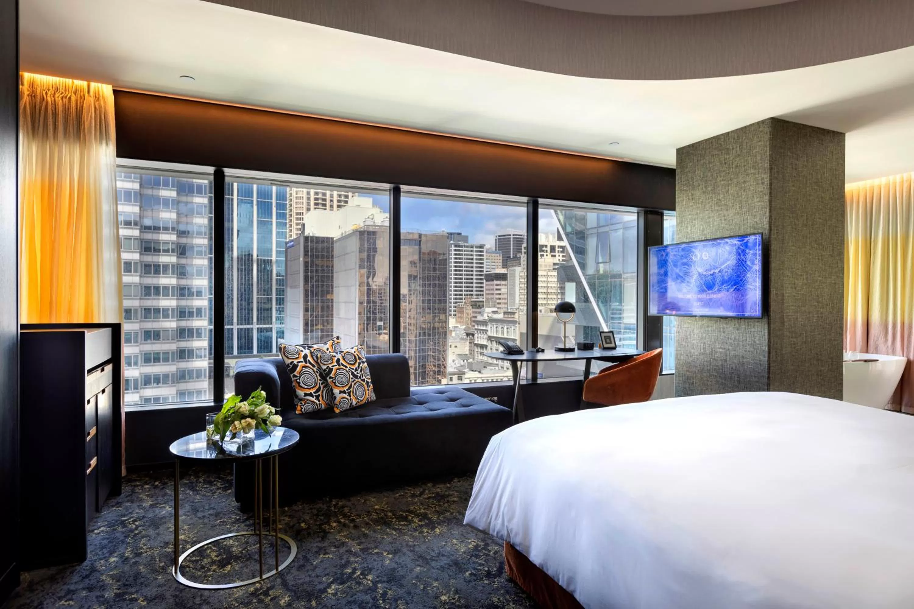 City view, Bed in SO/ Auckland