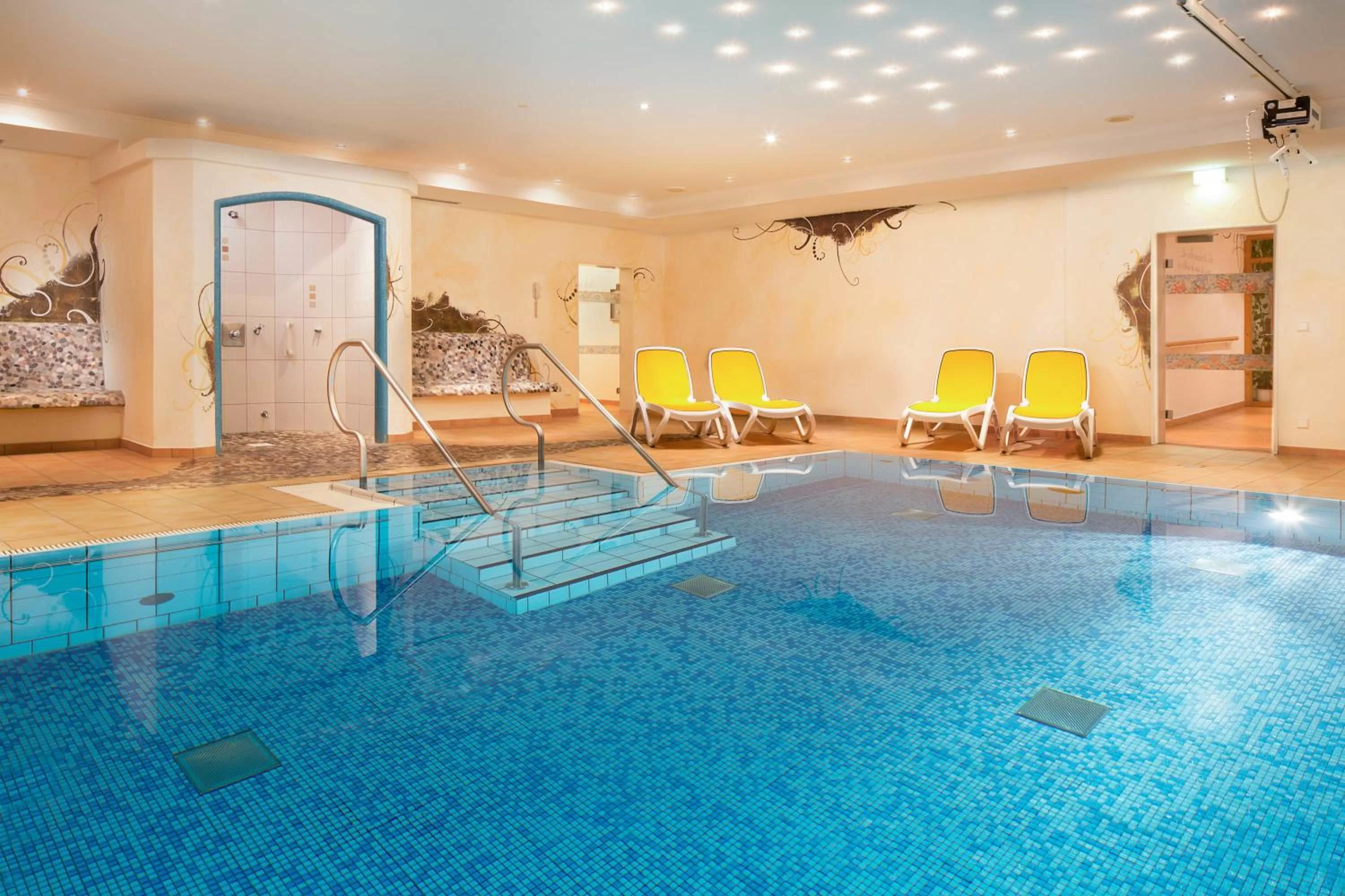 Spa and wellness centre/facilities in Familien- und Wellnesshotel "Viktoria"