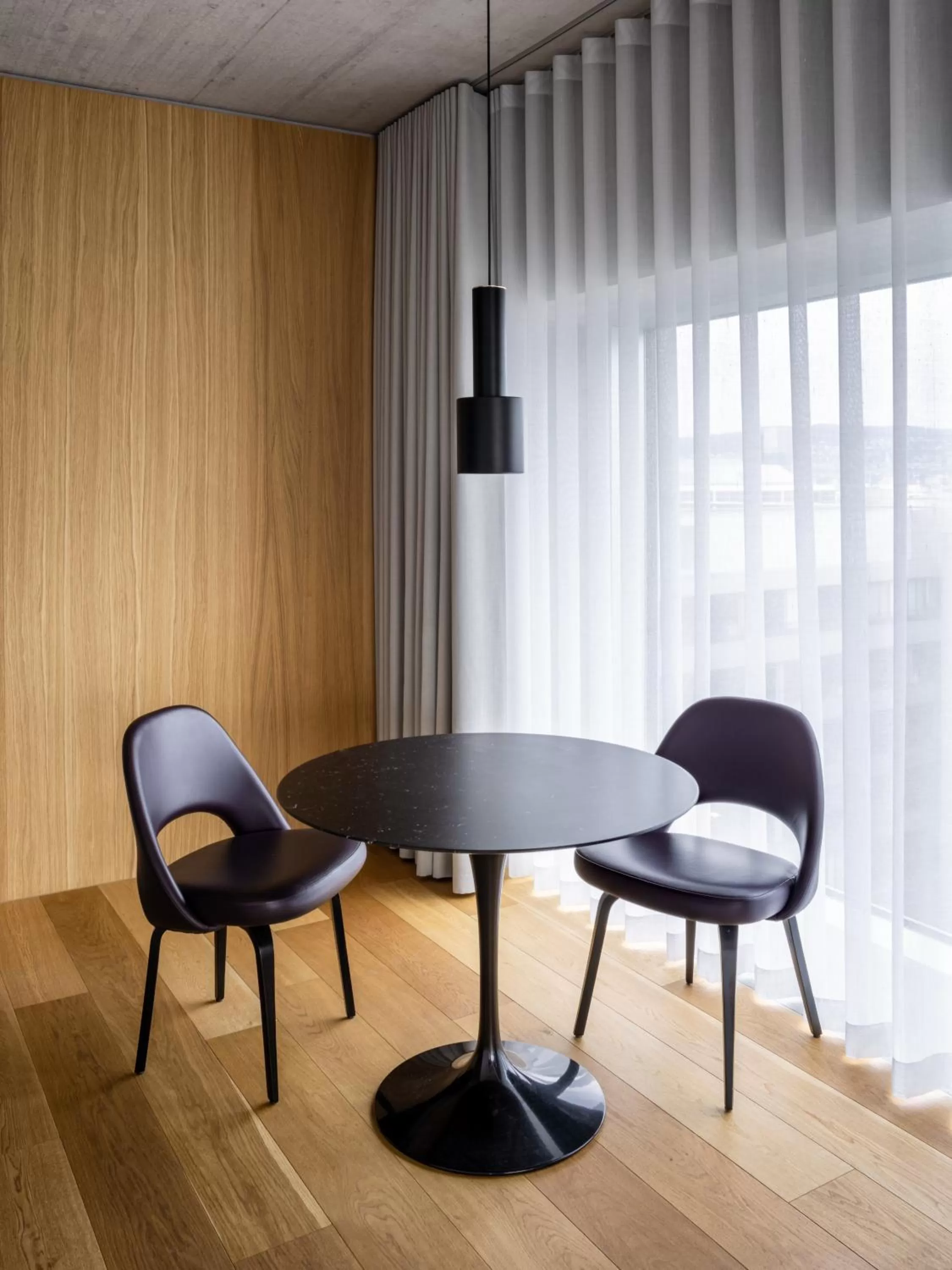 Dining area in Placid Hotel Design & Lifestyle Zurich