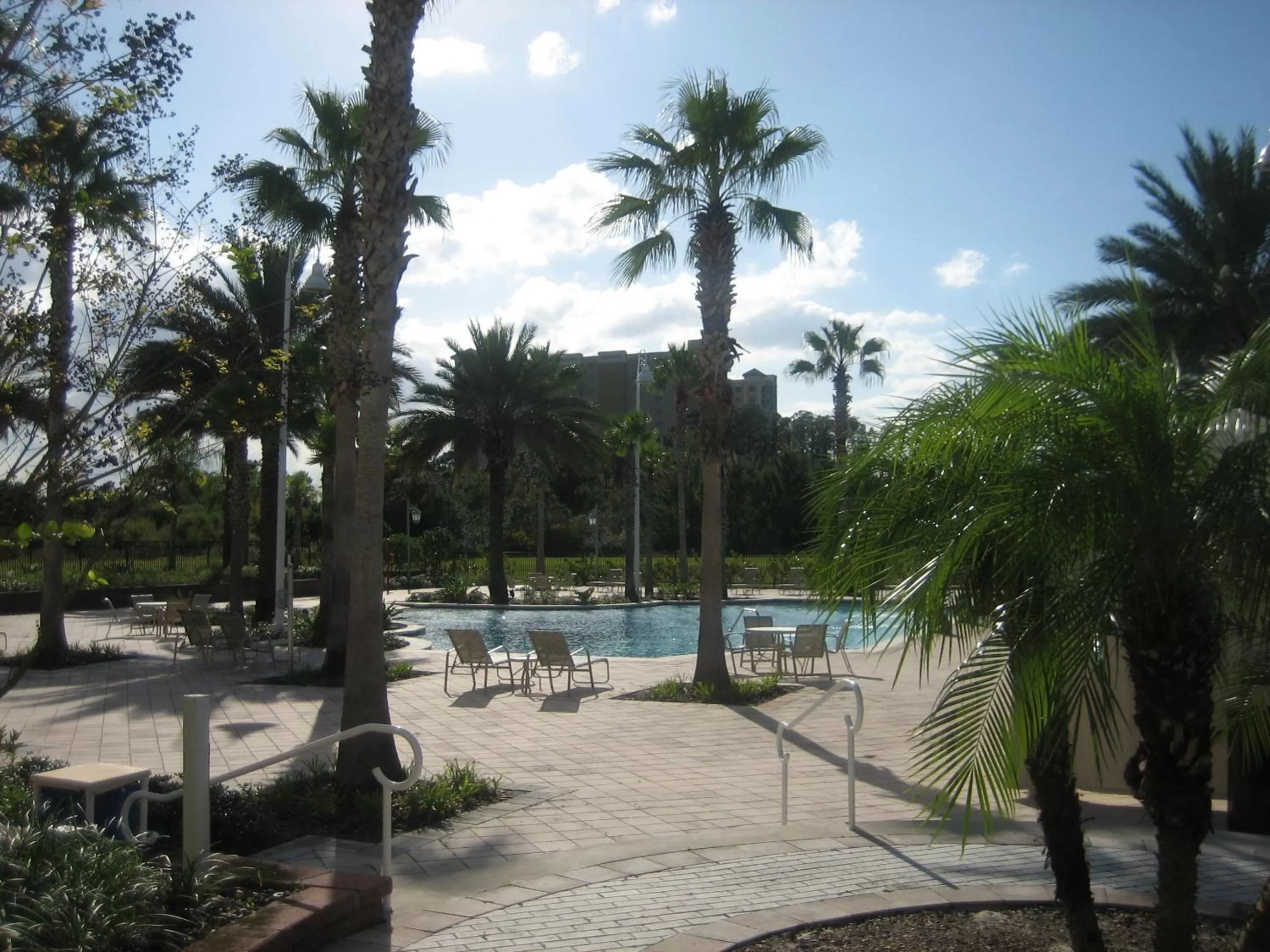 Swimming pool in Monumental Hotel Orlando