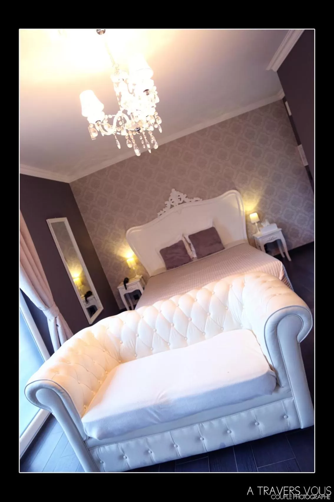 Bed in V E R O N E - Rooms & Suites - Liège - Rocourt