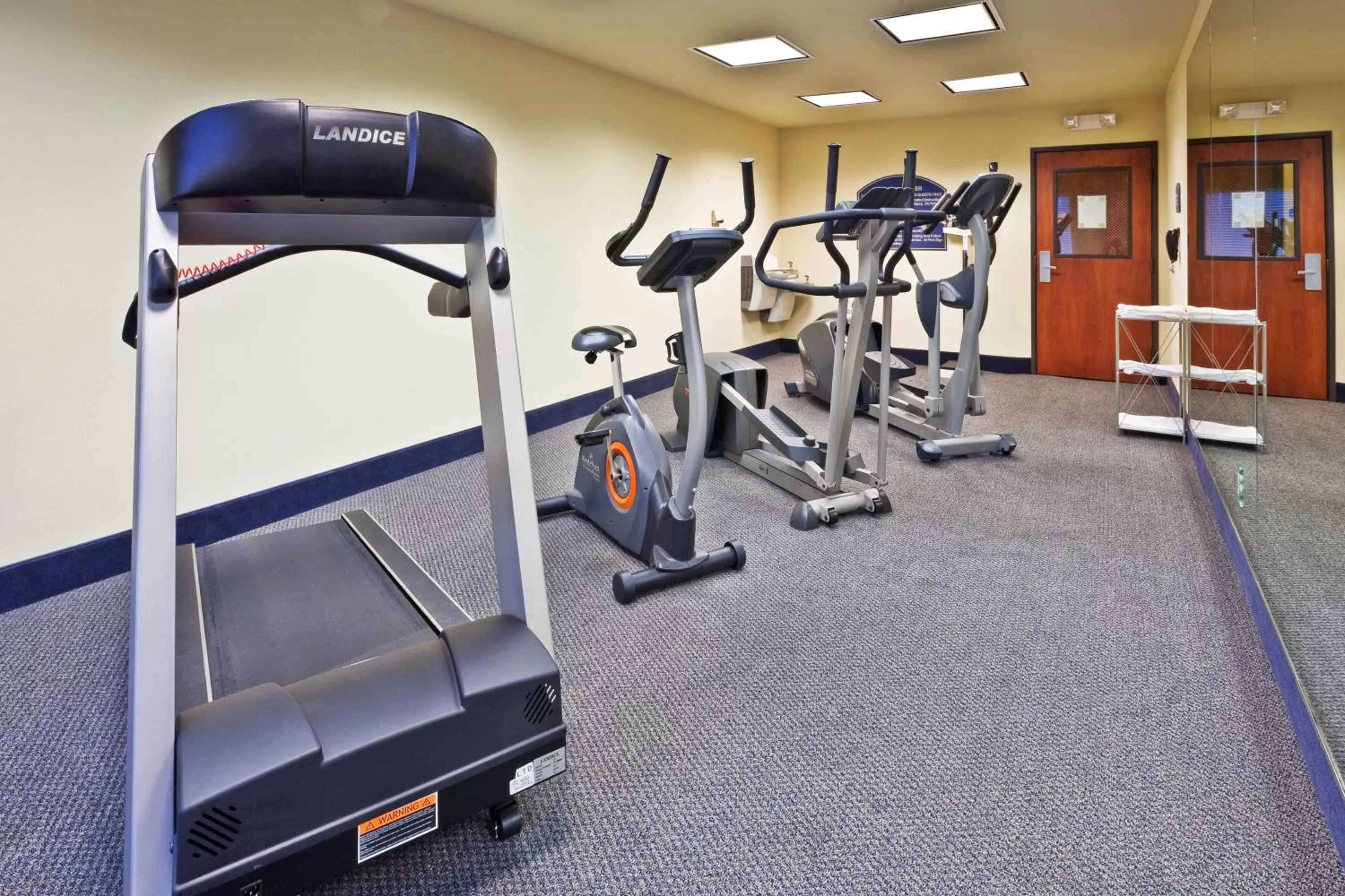 Fitness centre/facilities in Holiday Inn Express Hotel & Suites Paragould by IHG