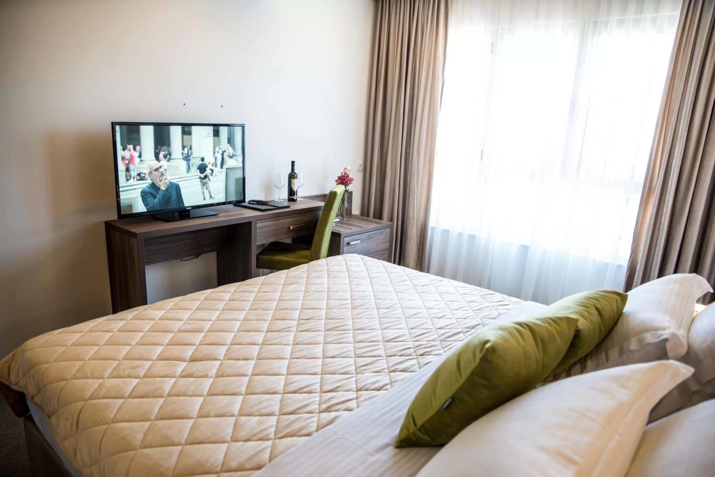 TV and multimedia, Bed in Boutique Hotel "Salina"