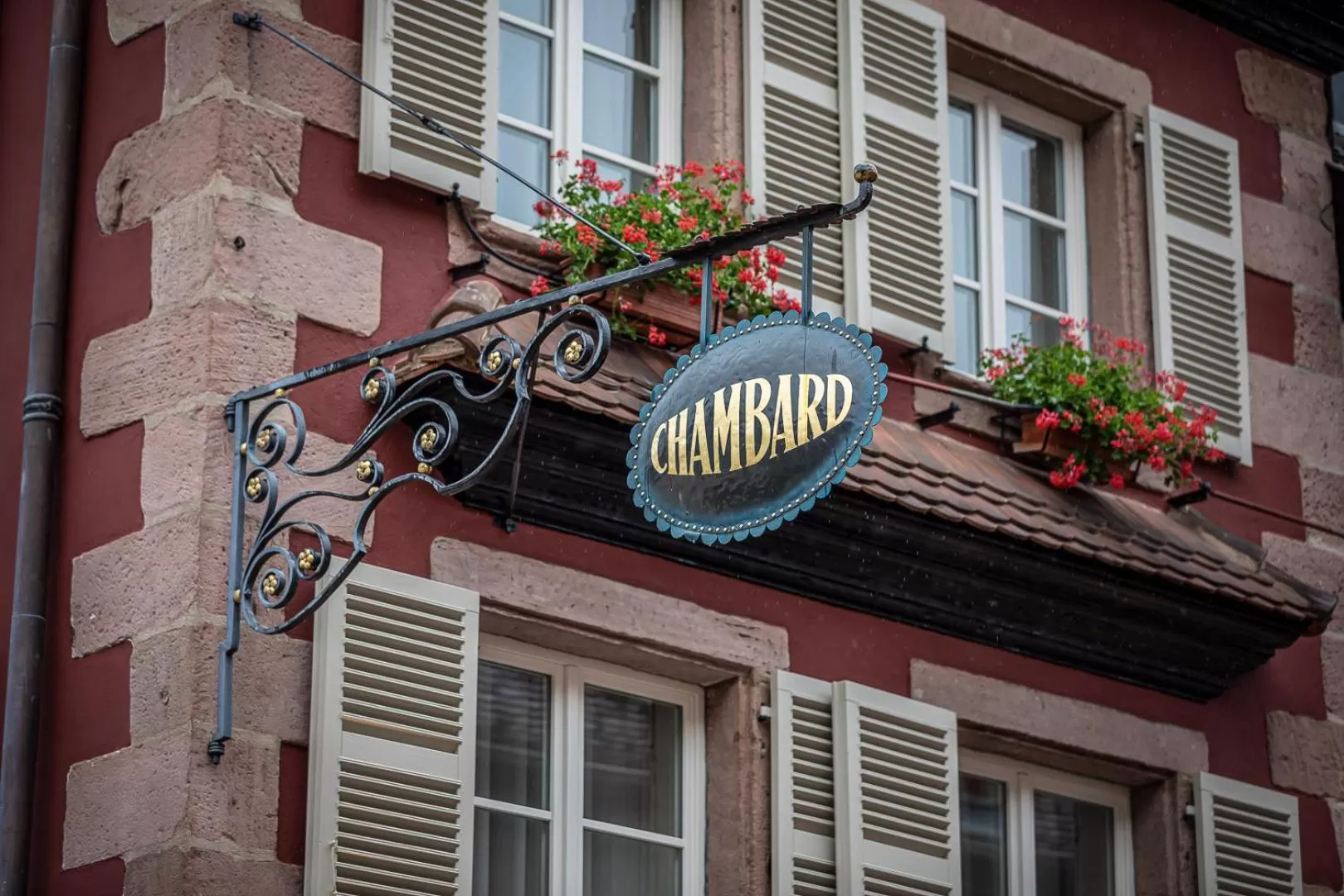 Property logo or sign in Relais et Châteaux Le Chambard