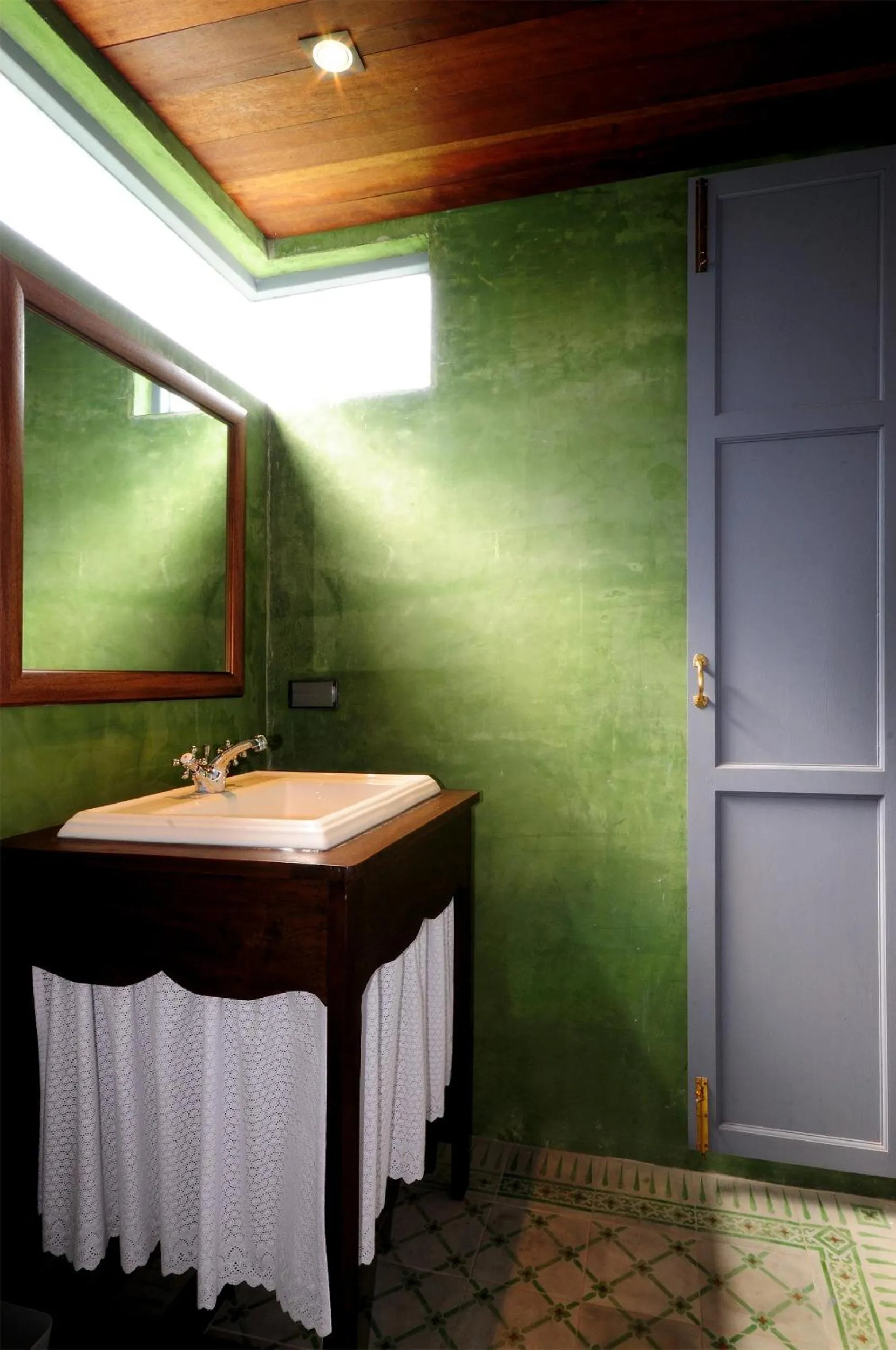 Bathroom in Baan Noppawong