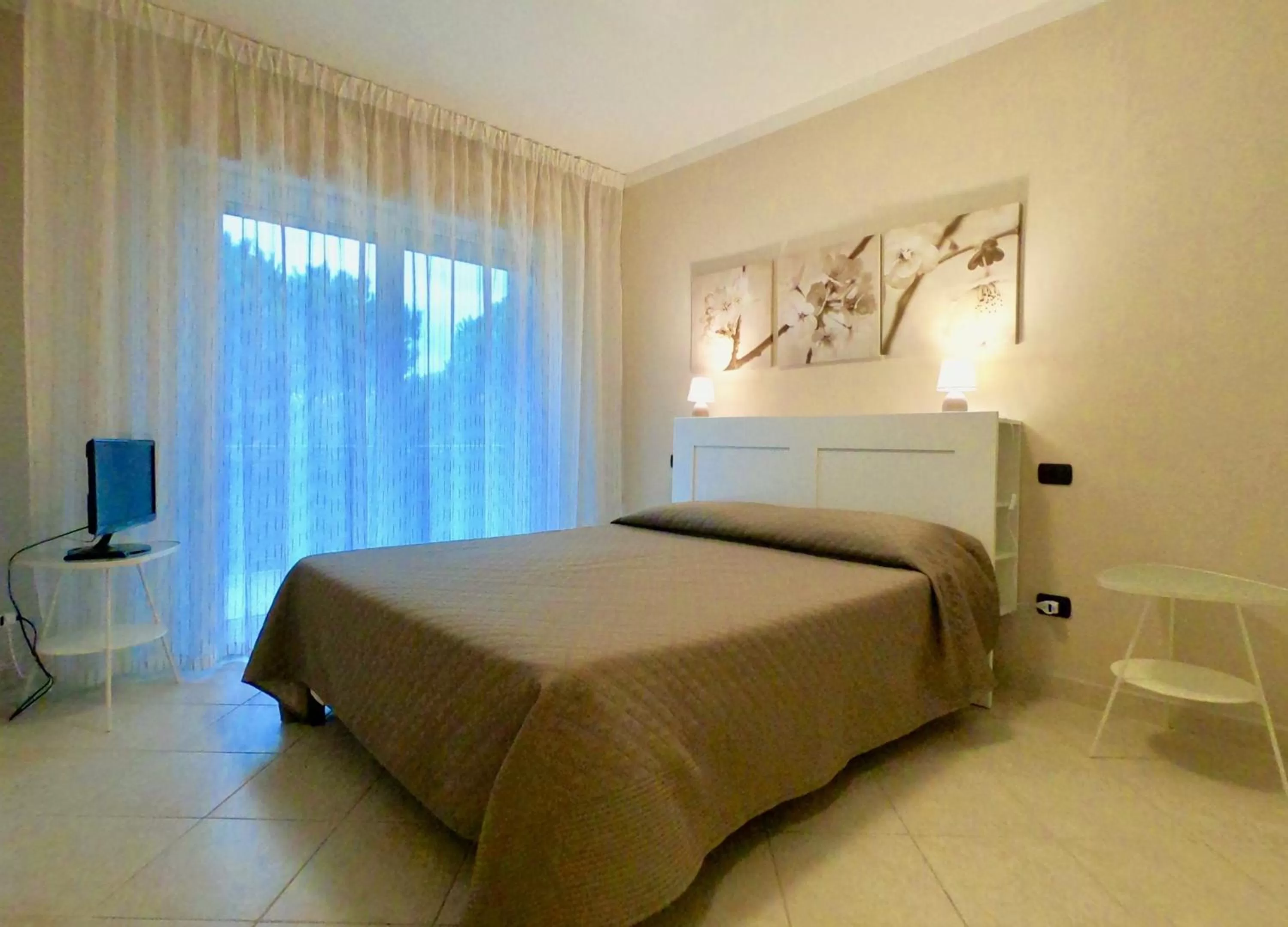 Bedroom, Bed in Michelangelo rta