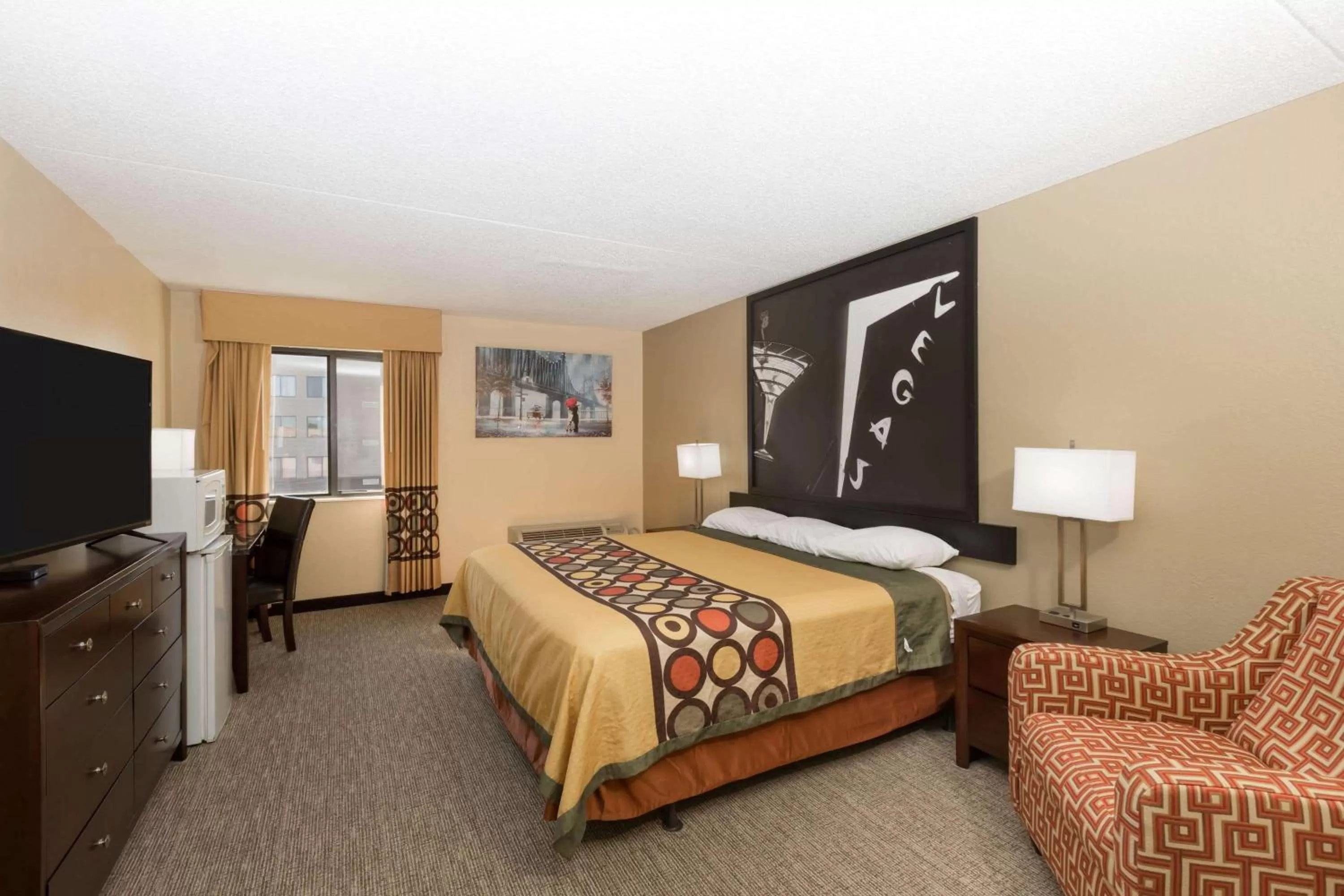 Photo of the whole room, Bed in Super 8 by Wyndham Wichita North