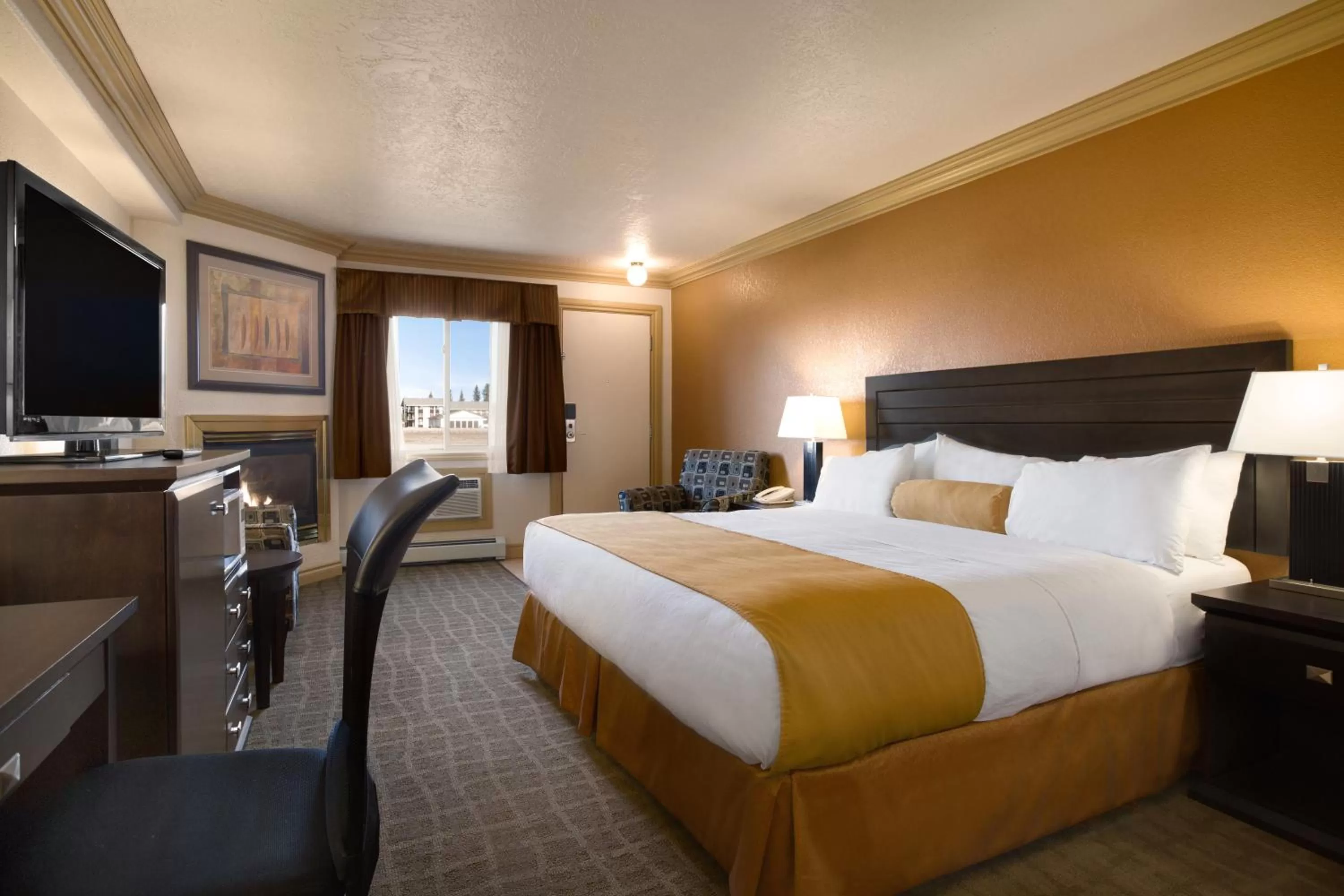 Bed in Days Inn by Wyndham High Level