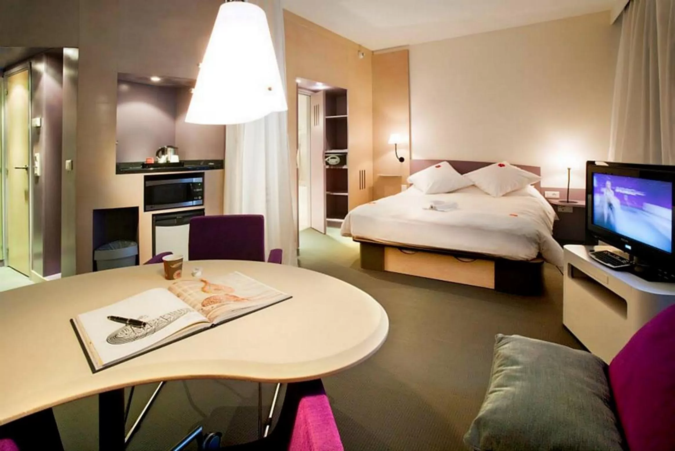 Photo of the whole room, Bed in Novotel Marrakech Hivernage