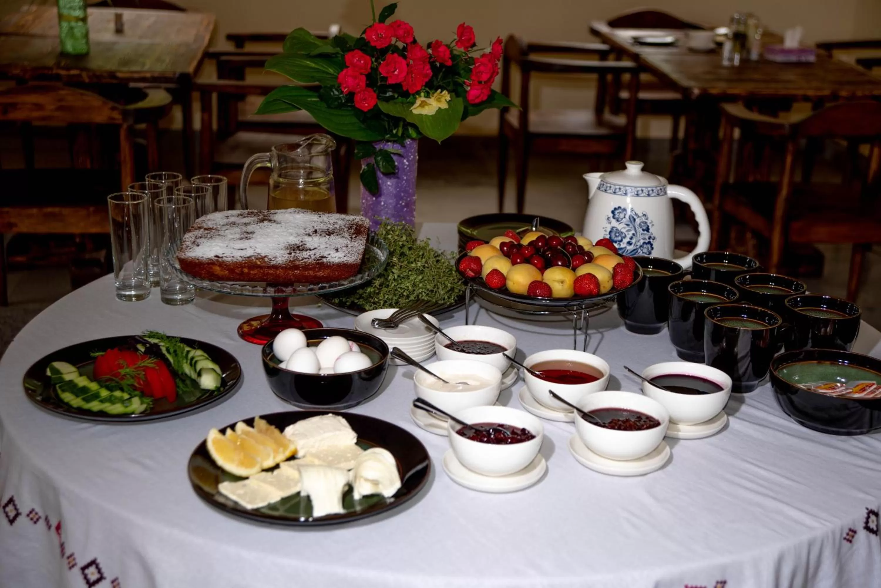 Food and drinks in Vanatun Monastery Stay