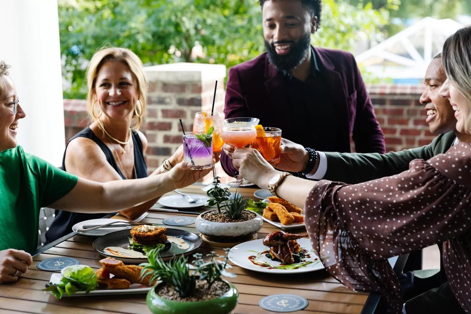 Restaurant/places to eat in The Mayton