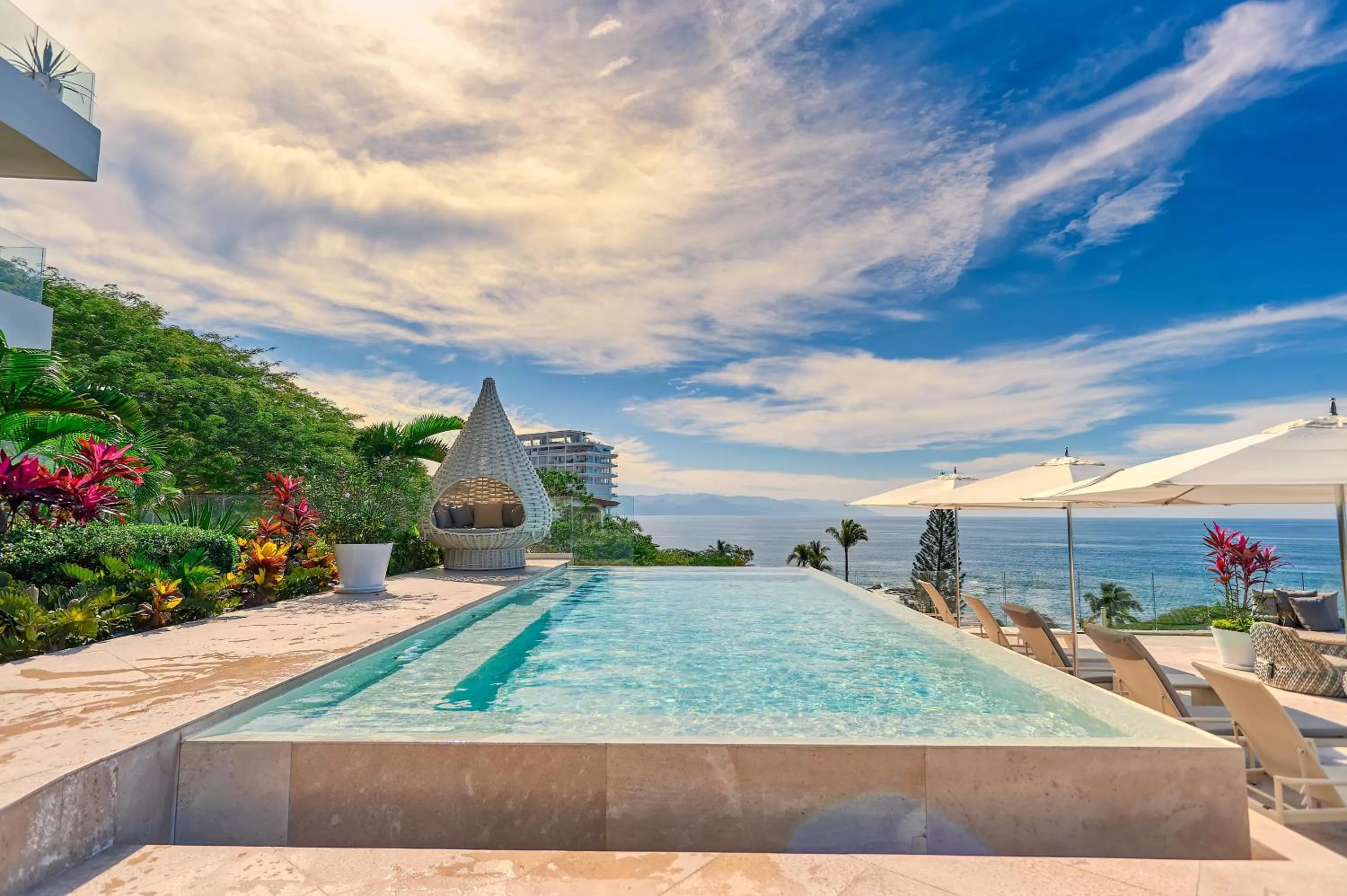 Swimming pool in Maxwell Residences at Indah