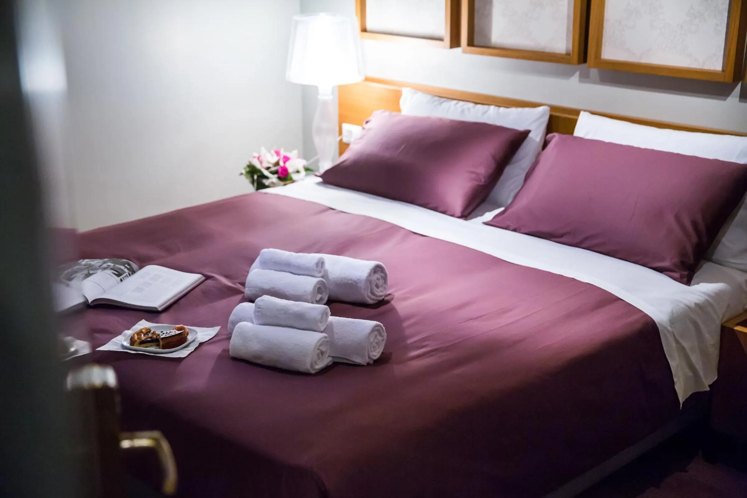 Bedroom, Bed in Grand Master Suites