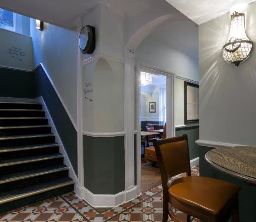 Lobby or reception in The Greyhound Wetherspoon