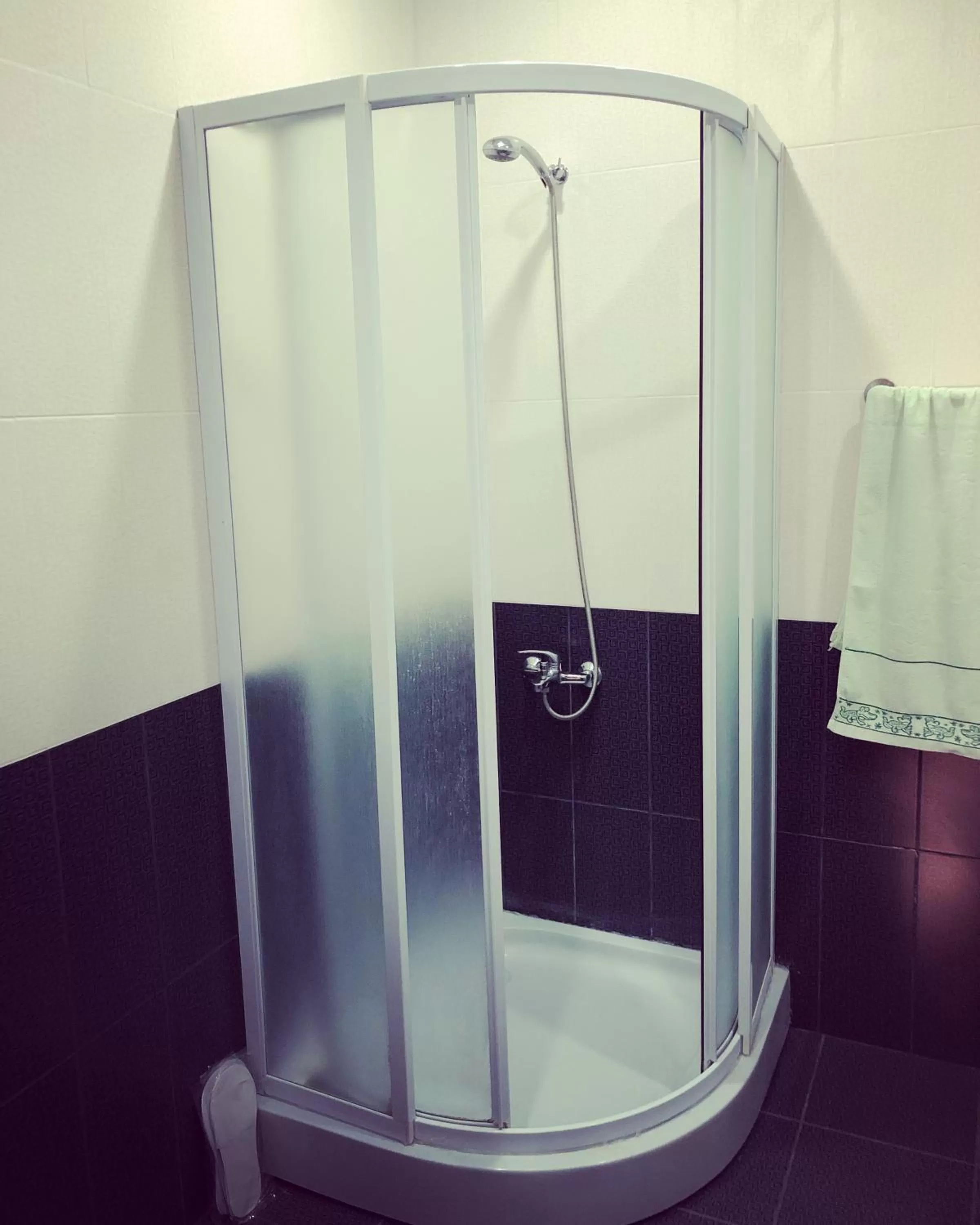 Shower in Vale hotel&restaurant complex