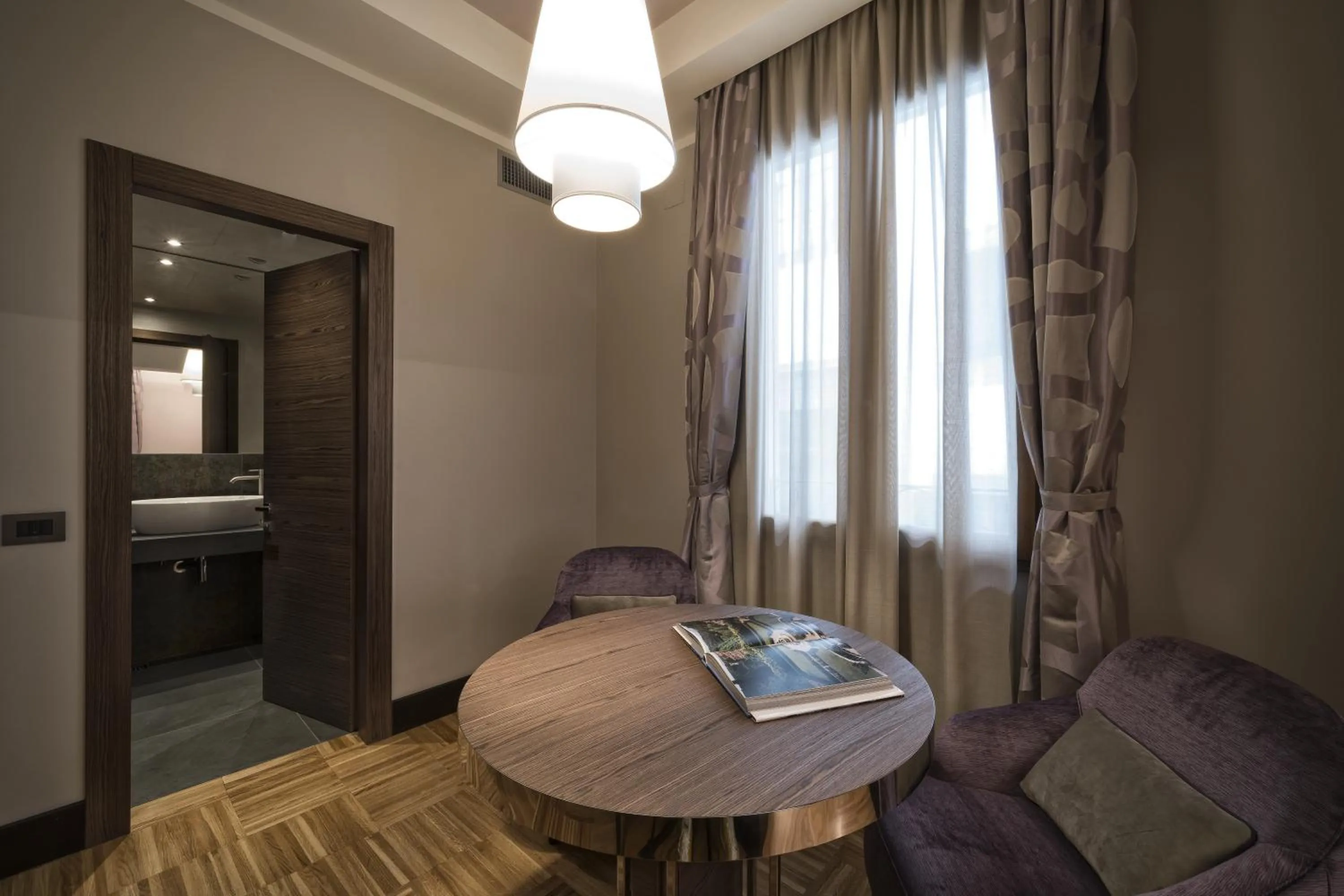 Living room in Solo Experience Hotel