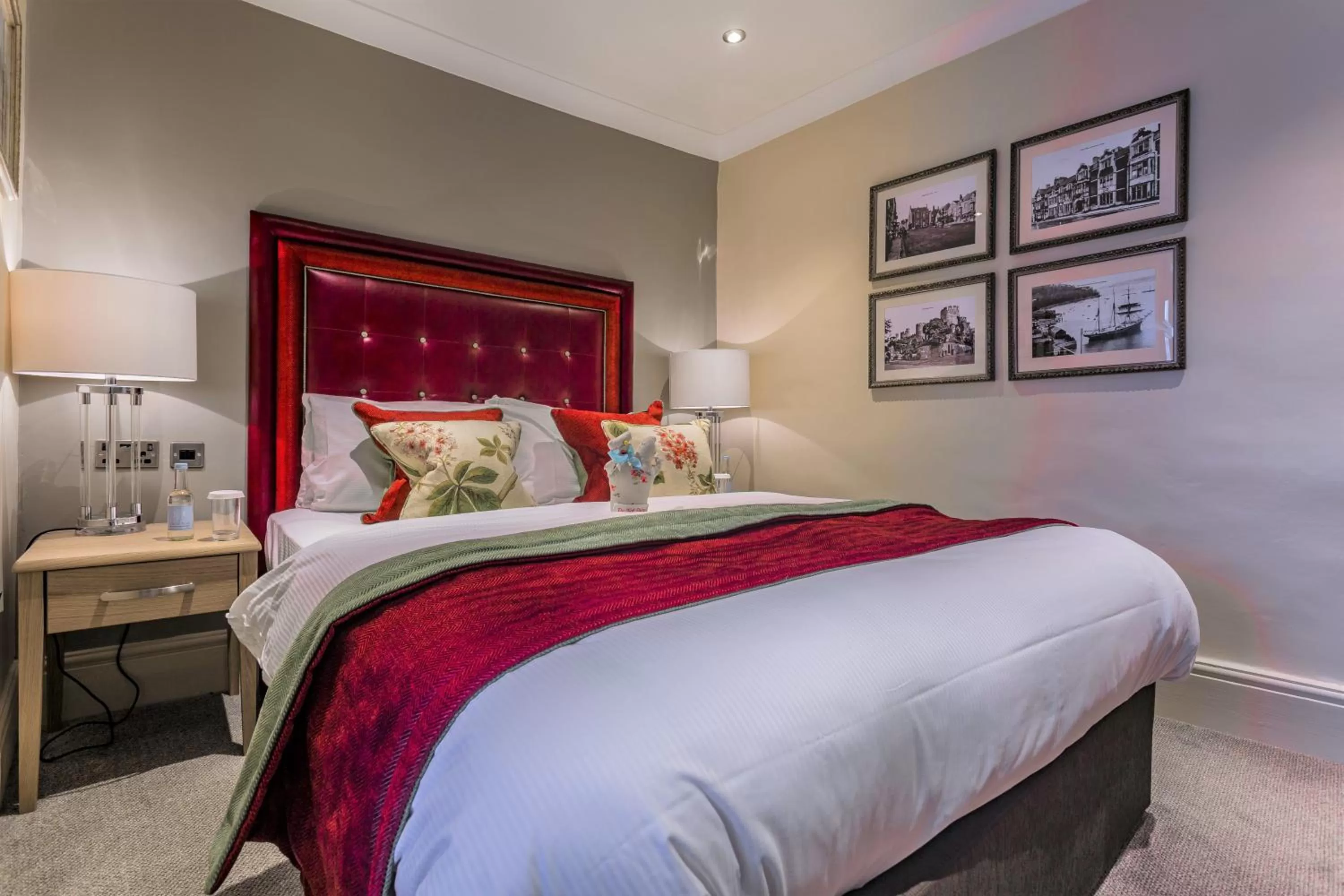 Bed in The Castle Hotel, Conwy, North Wales - The Coaching Inn Group