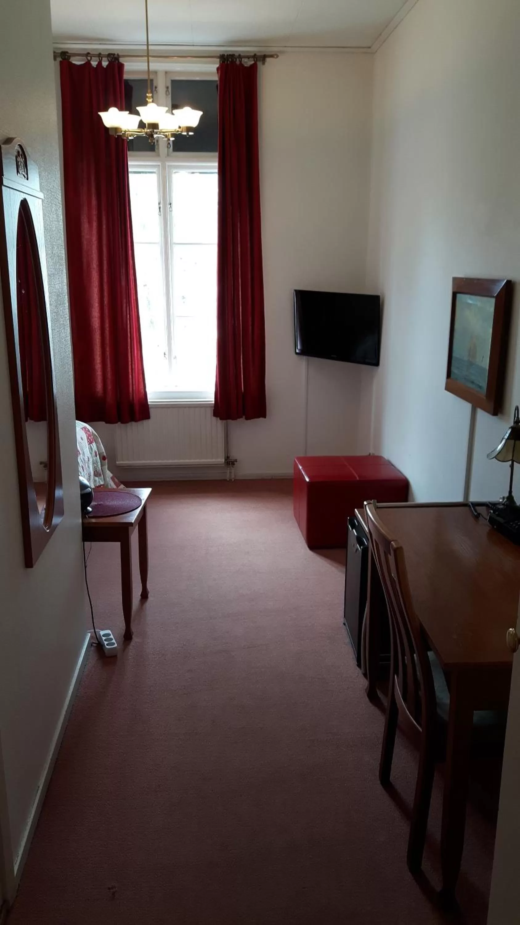 Photo of the whole room in Hotell Läckö