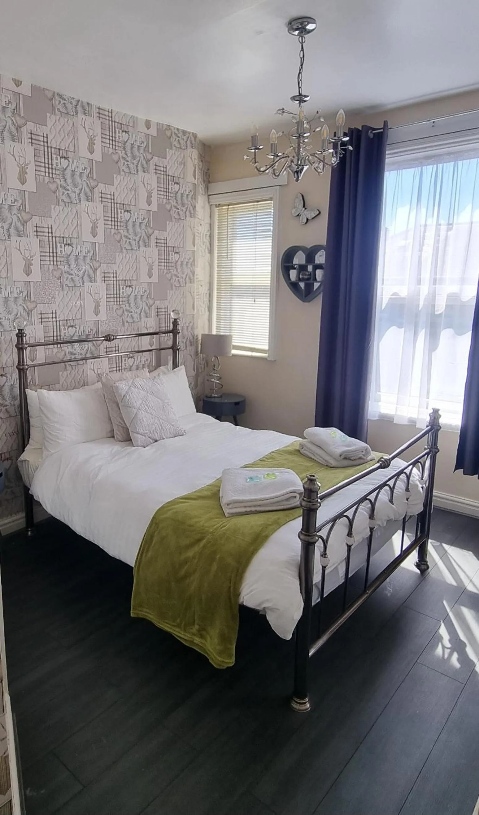 Bedroom, Bed in The B & B Blackpool