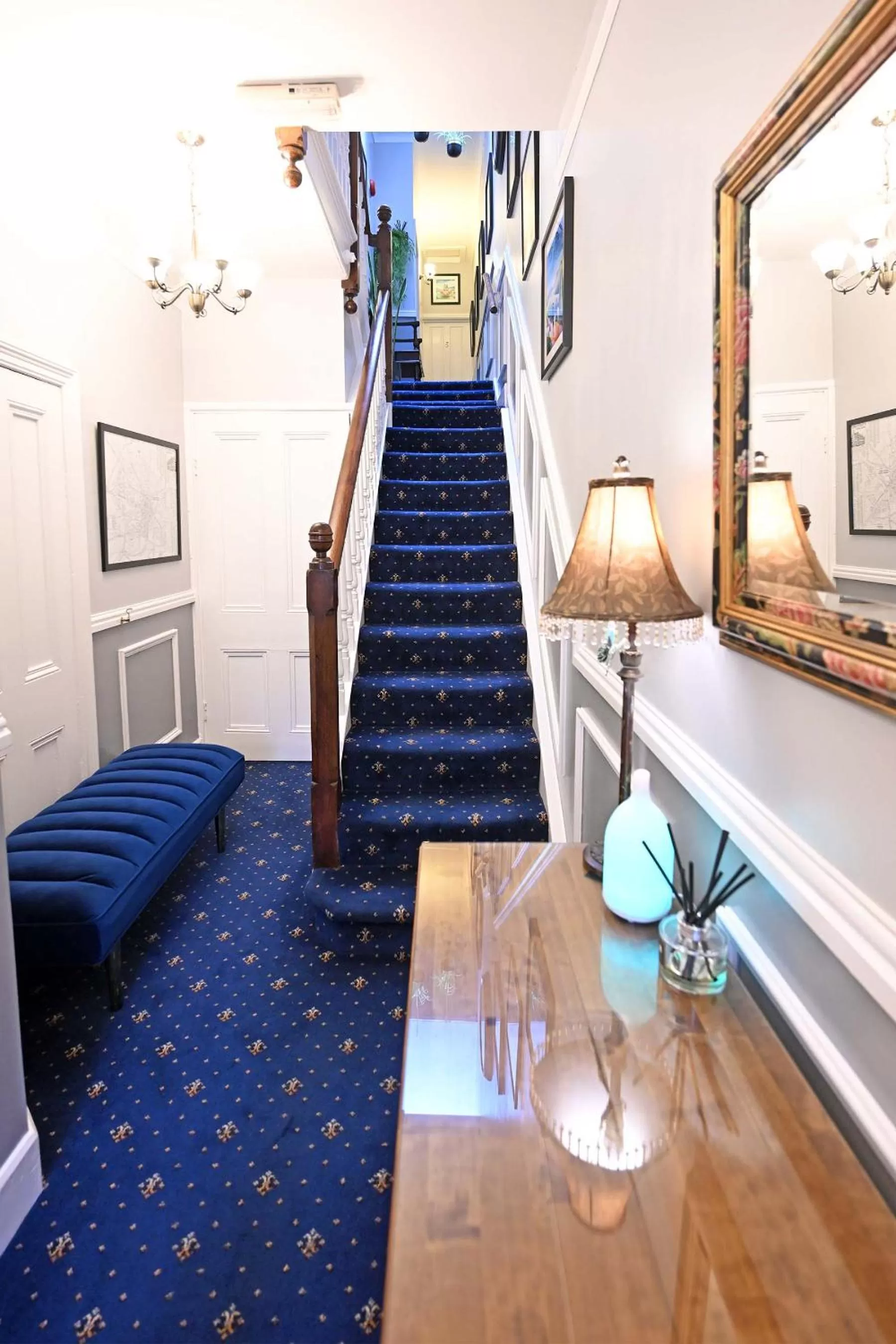 Lobby or reception in The Hathaways