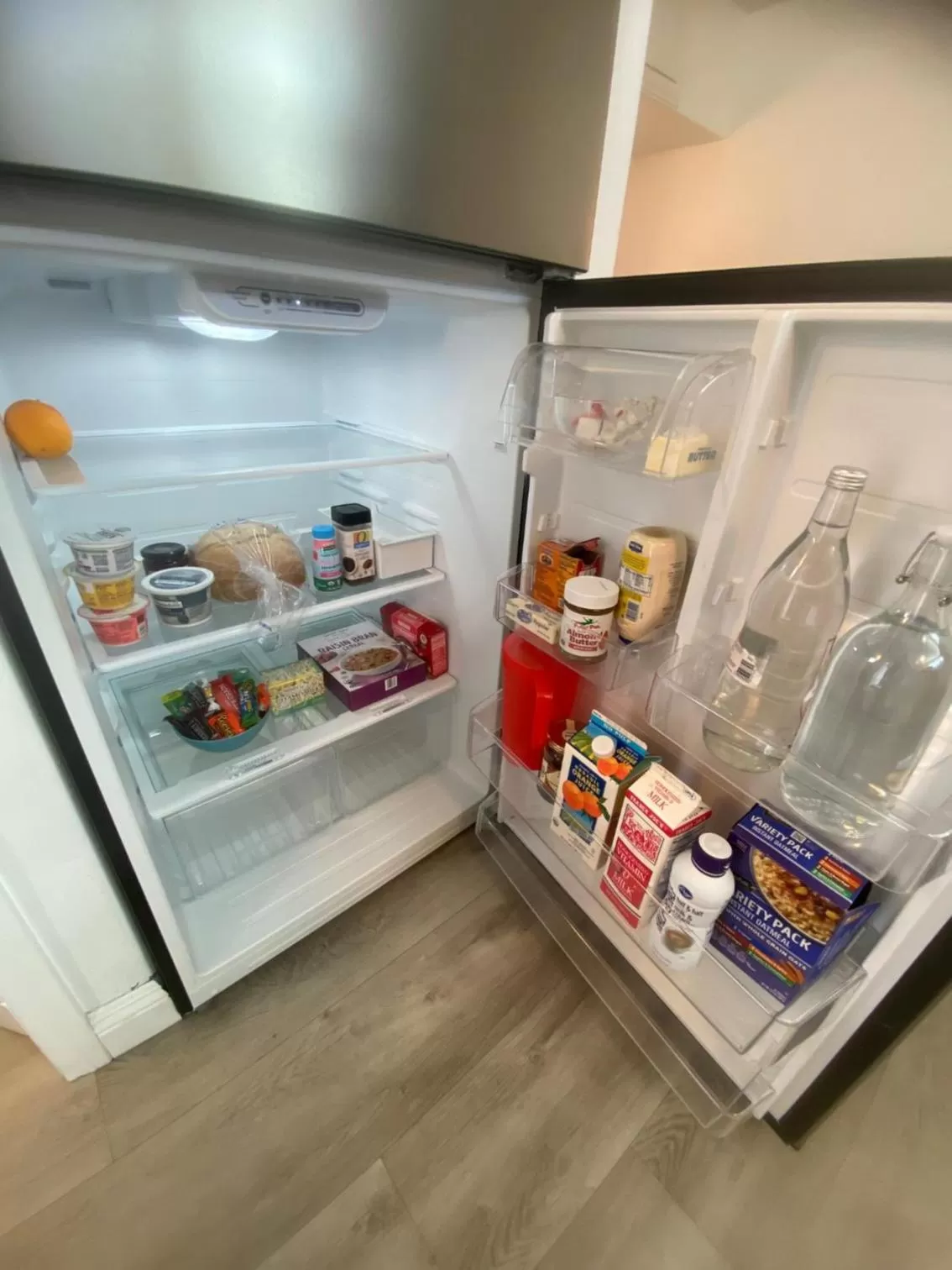 Kitchen or kitchenette in Sweet Dreams B&B LA