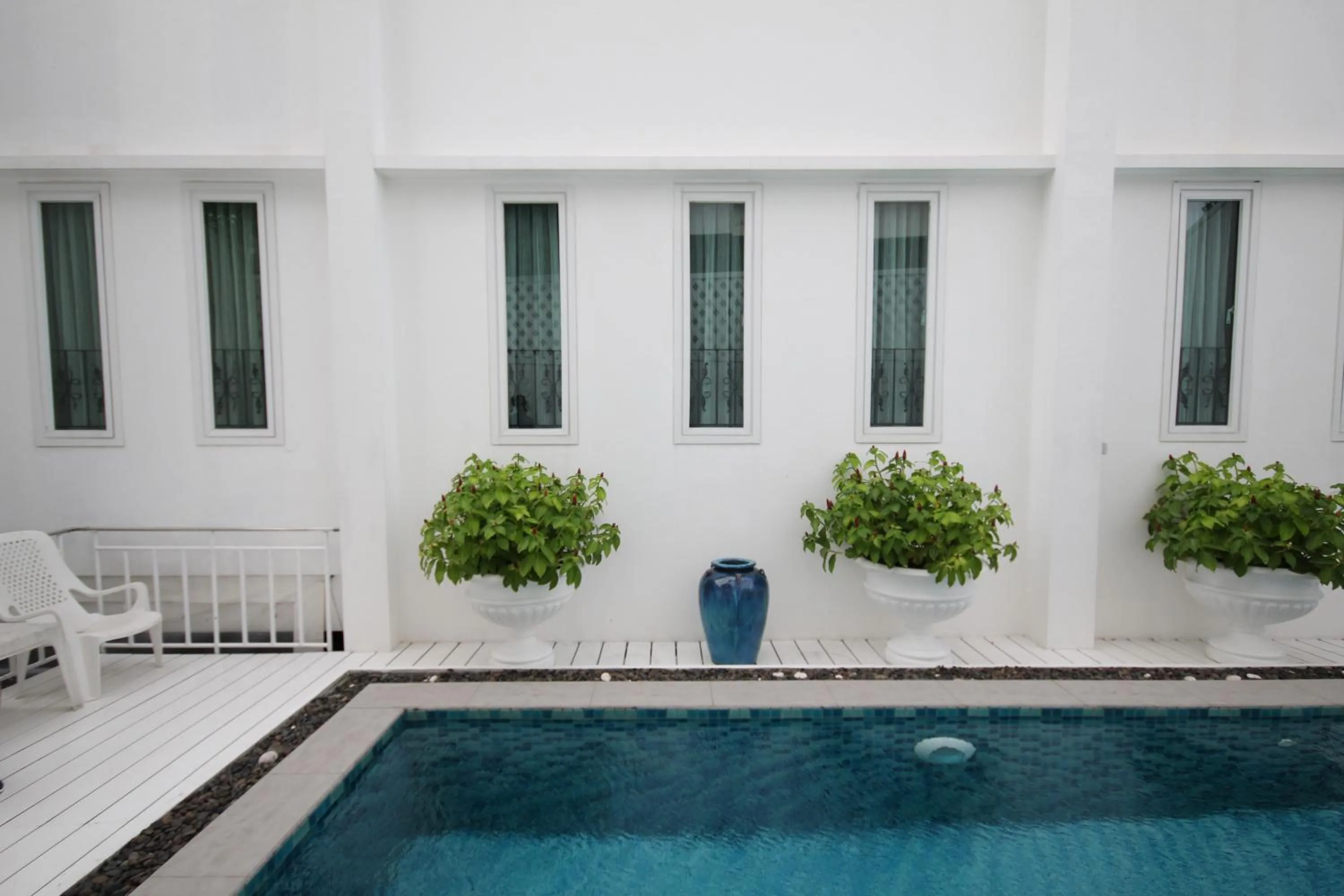 Swimming pool in Casa Blanca Boutique Hotel - SHA Plus