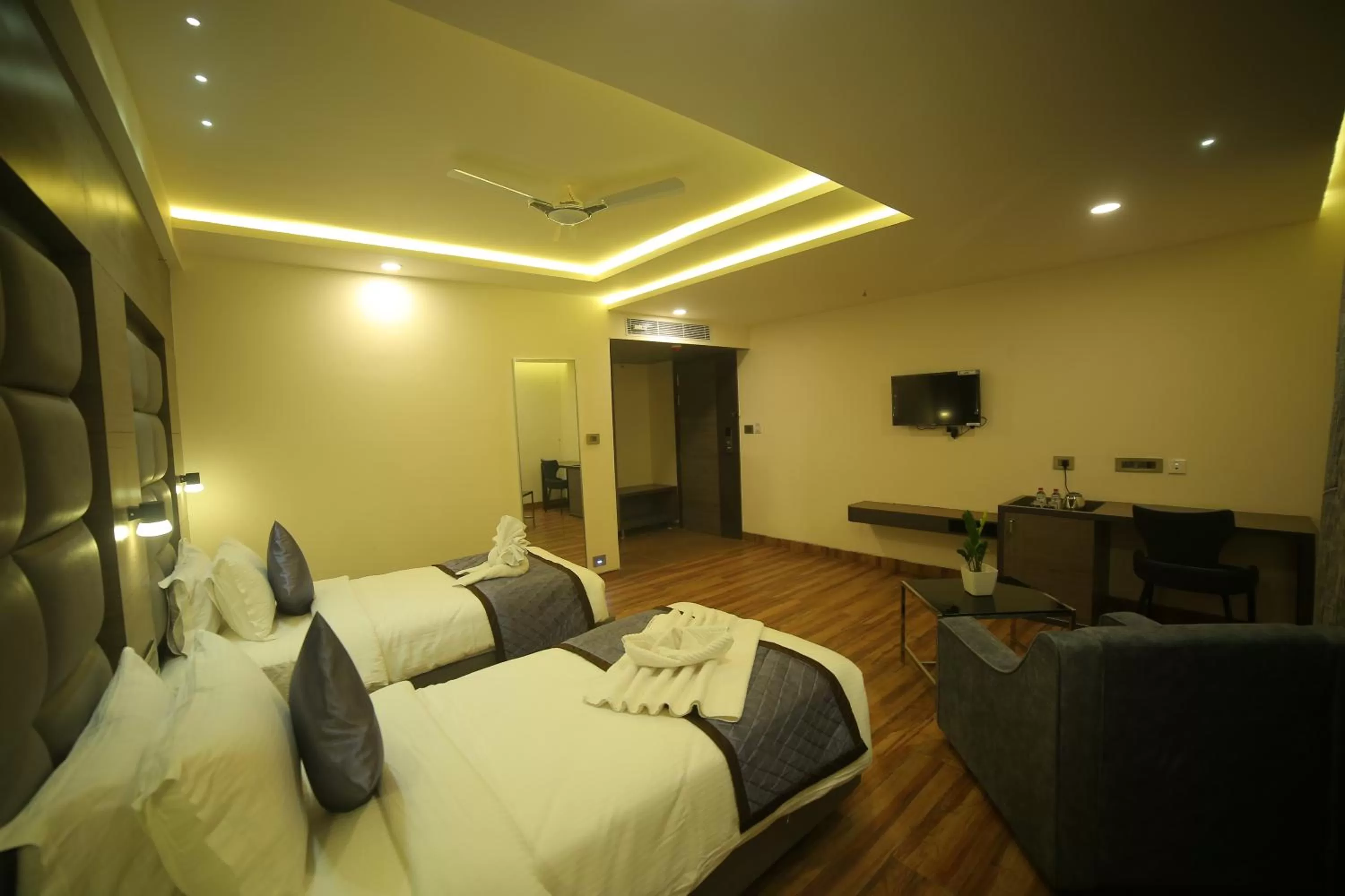 Photo of the whole room, Bed in Sree Fortune Grand, Tadepalli