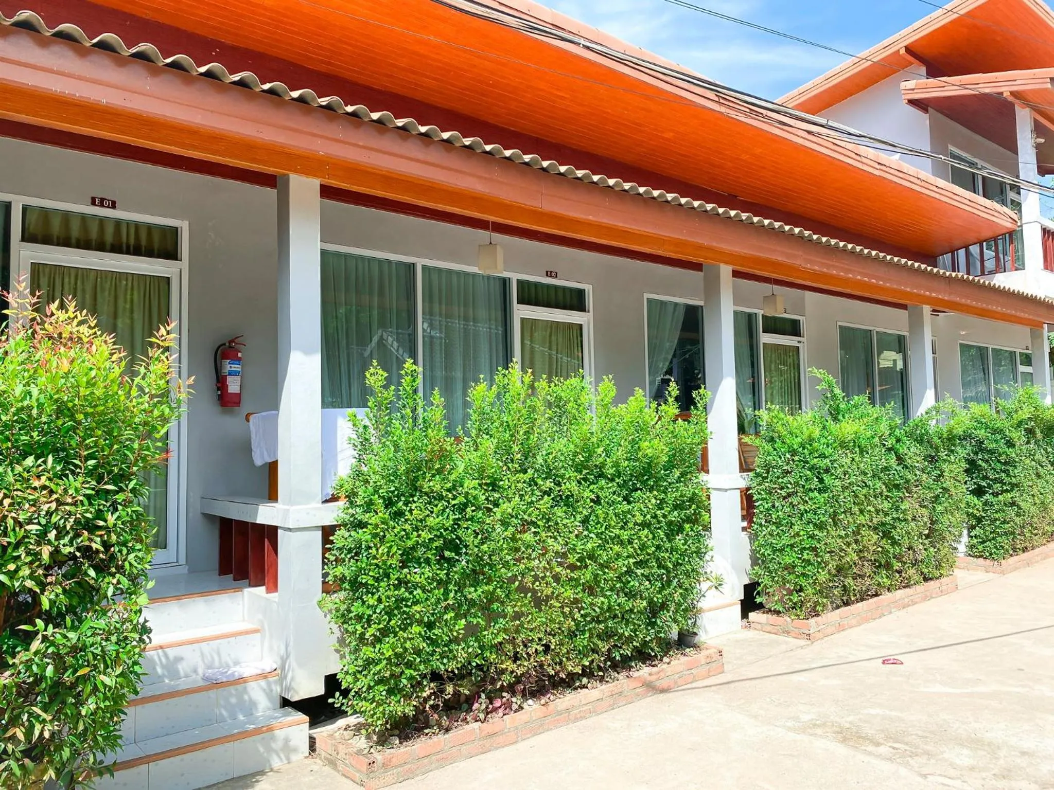 Lanta Paradise Beach Resort