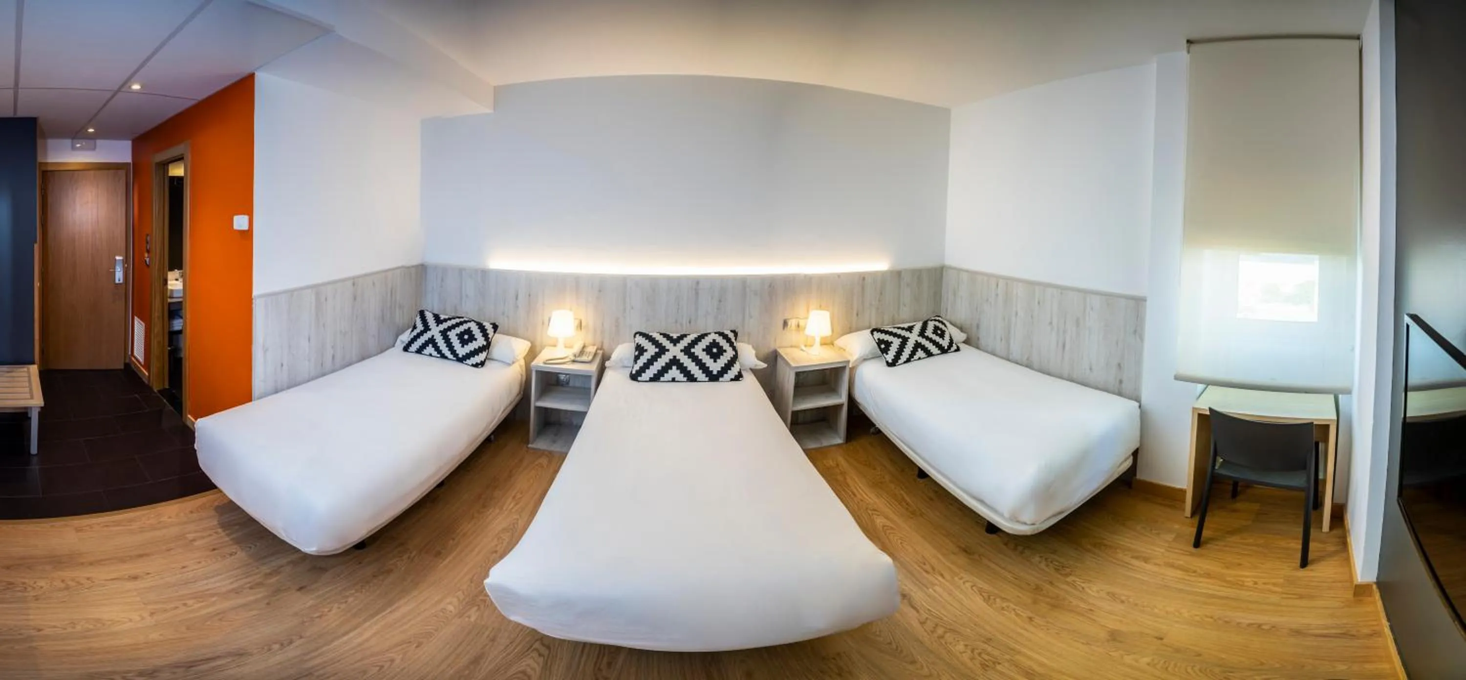 Photo of the whole room, Bed in Hotel Restaurante Cadosa