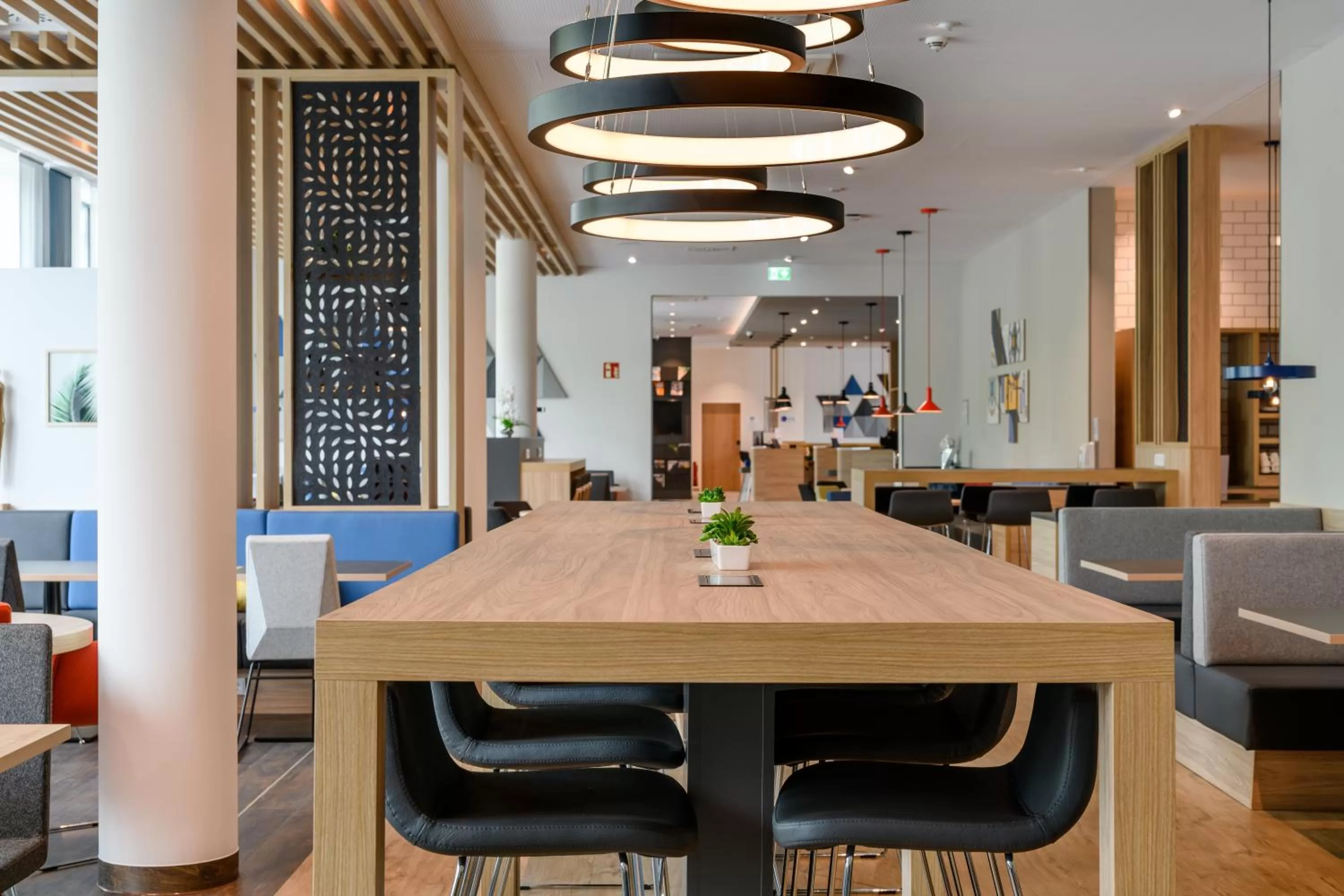 Restaurant/places to eat in Holiday Inn Express - Fulda by IHG
