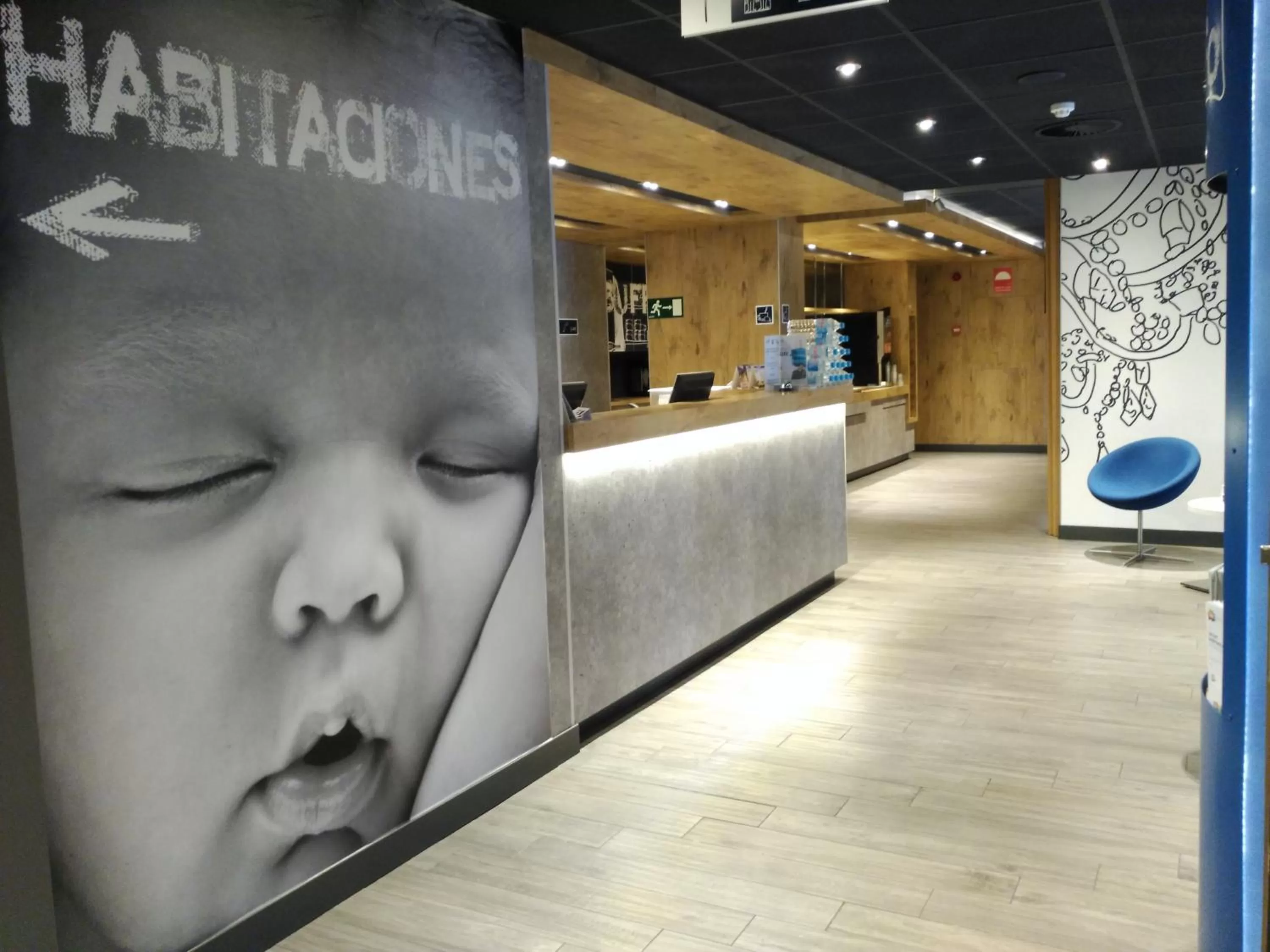 Lobby or reception in Ibis Budget Valencia Aeropuerto