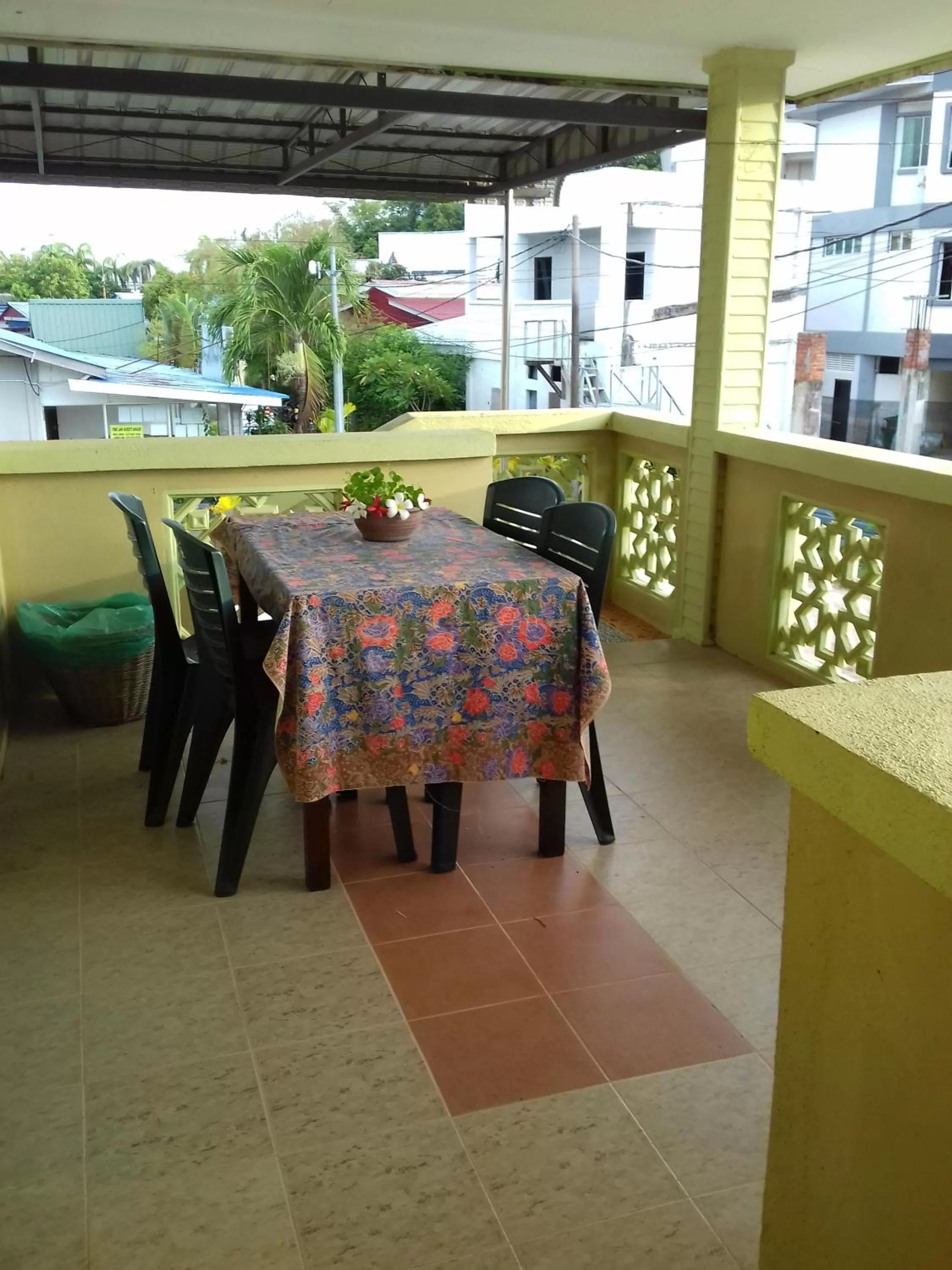 Mai Chenang Guesthouse