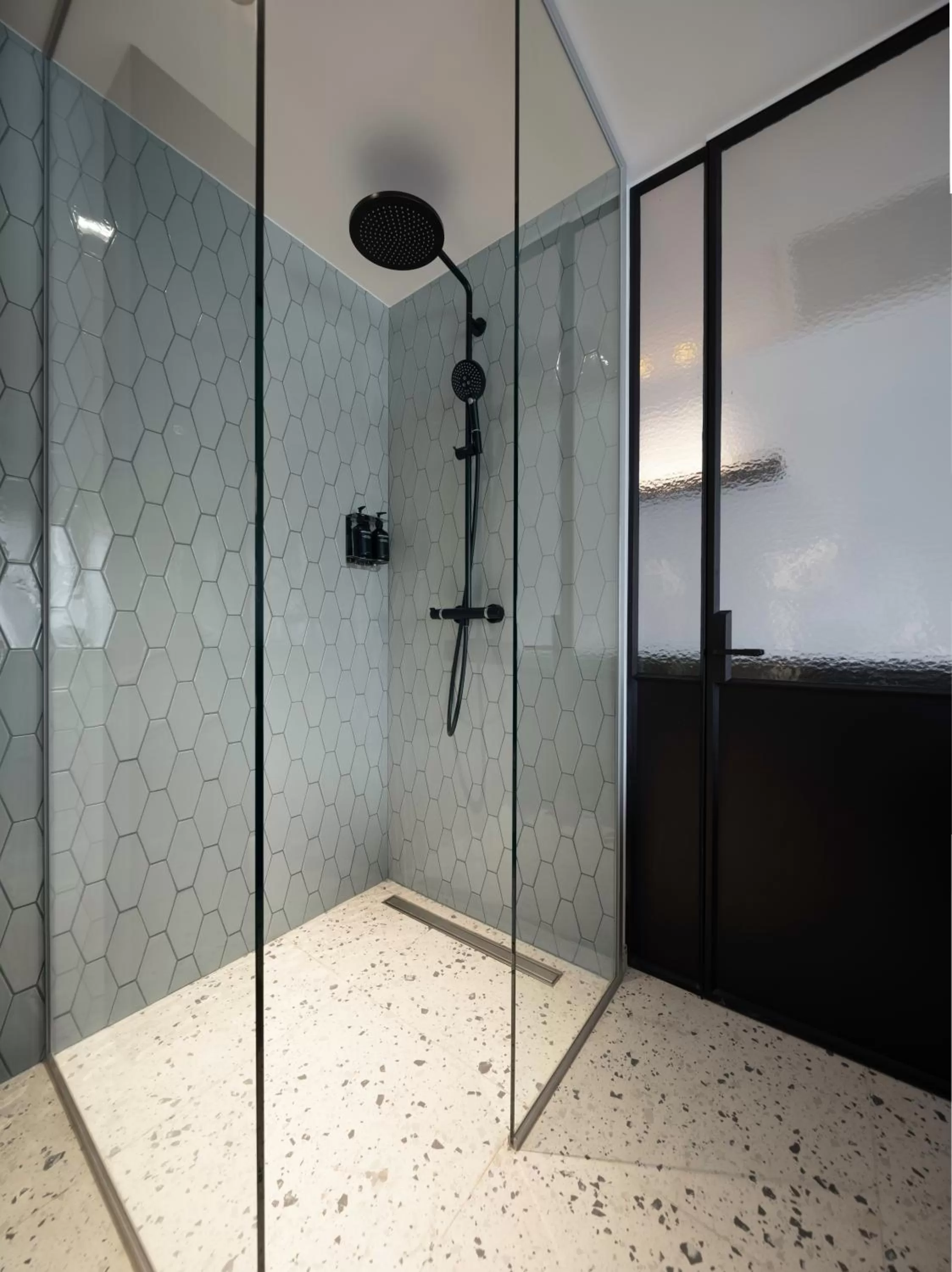 Shower in Yalo Urban Boutique Hotel Gent