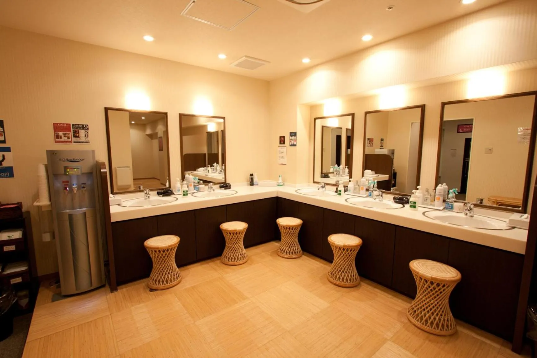 Shower in HEARTS Capsule Hotel & Spa Nakasu -Male only-