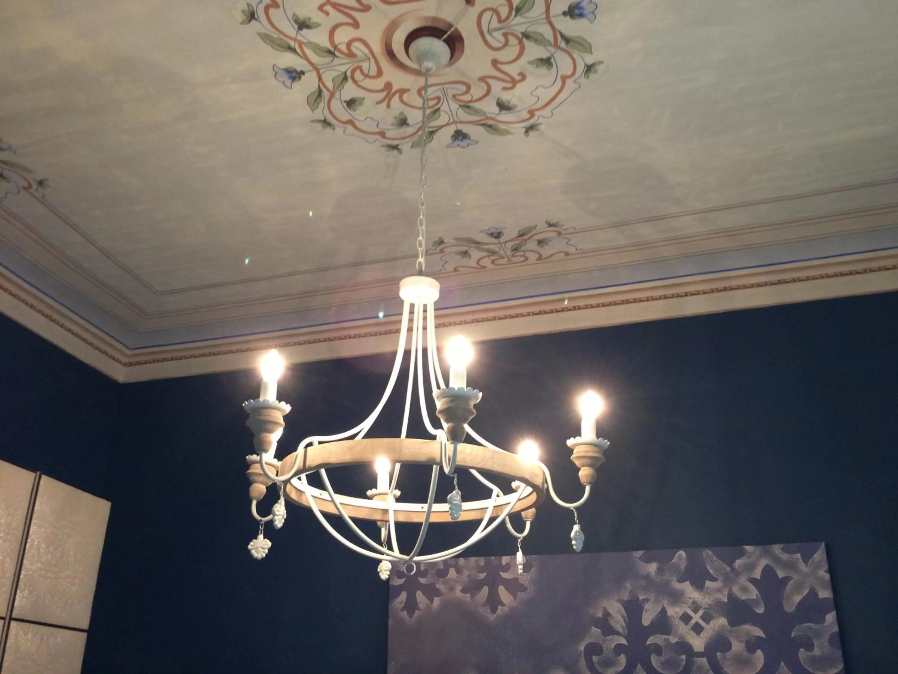 Decorative detail in Albergo Diffuso Dimora Rossi B&B