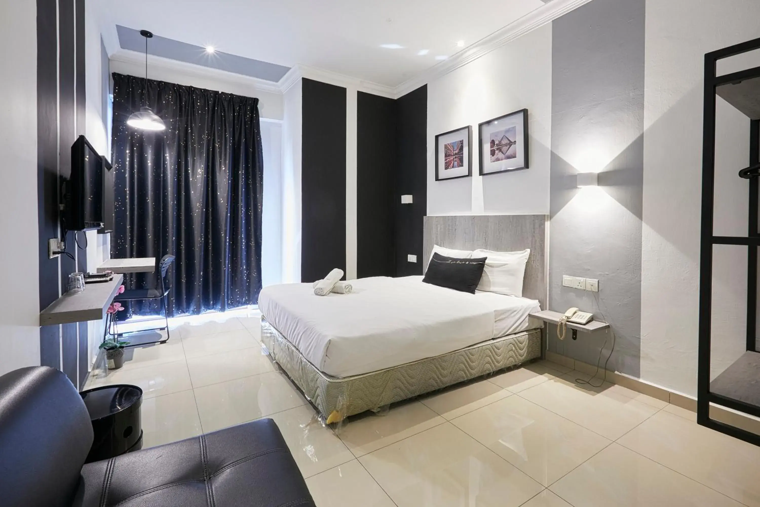 D'New 1 Hotel Near Sunway Pyramid, 6 Min Only D'New 1 Hotel Near Sunway Pyramid, 6 Min Only
