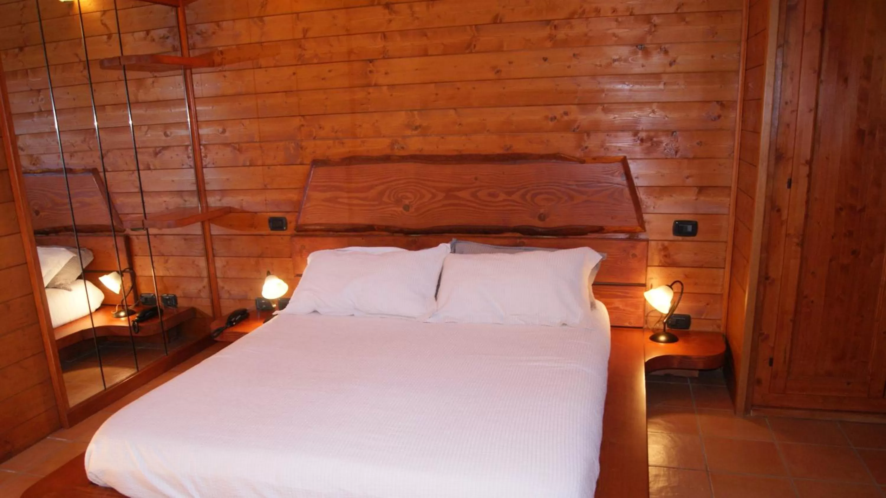 Photo of the whole room, Bed in Resort Ninfea San Pellegrino Terme