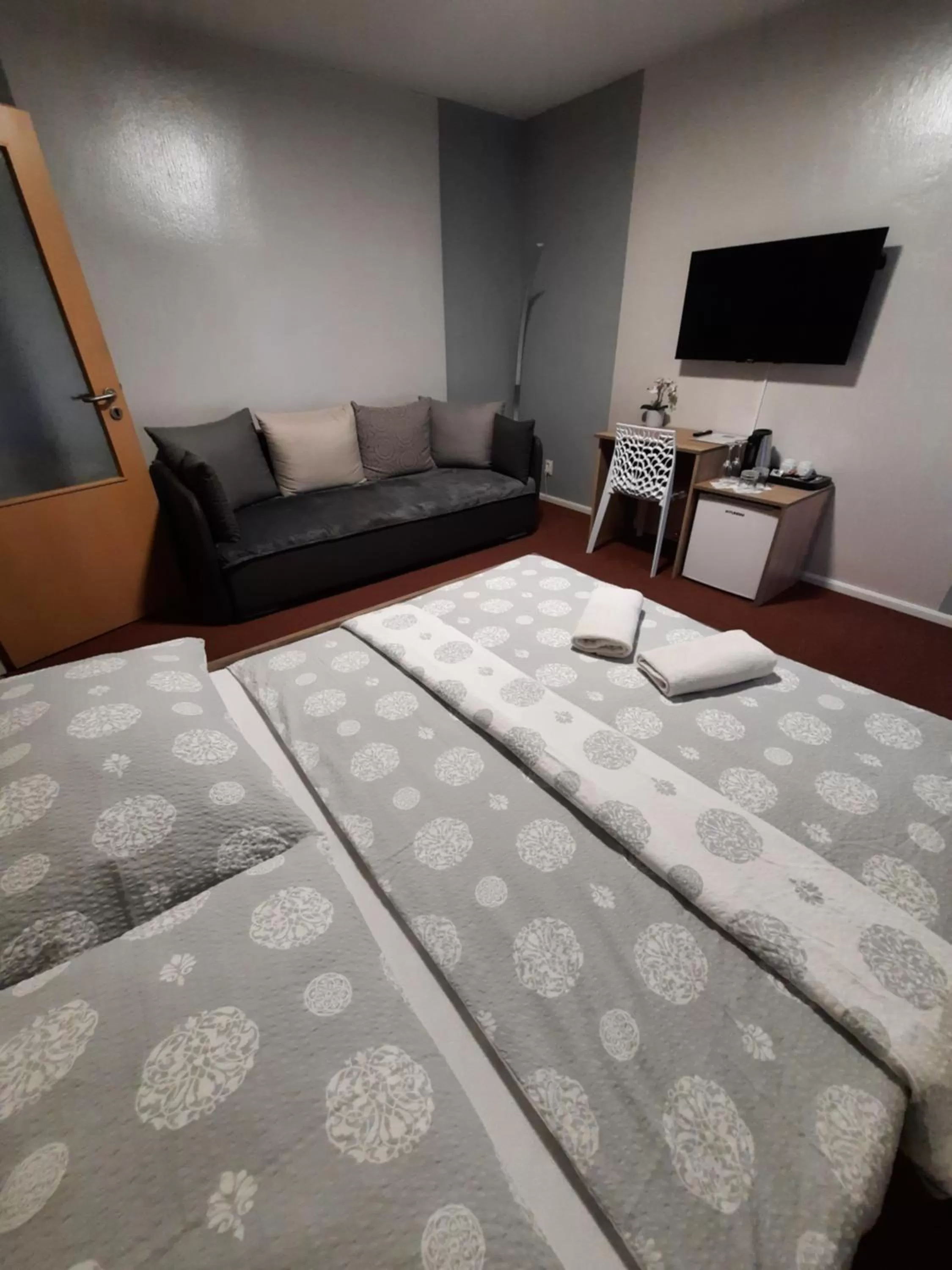 Bed in Hotel Boršičanka