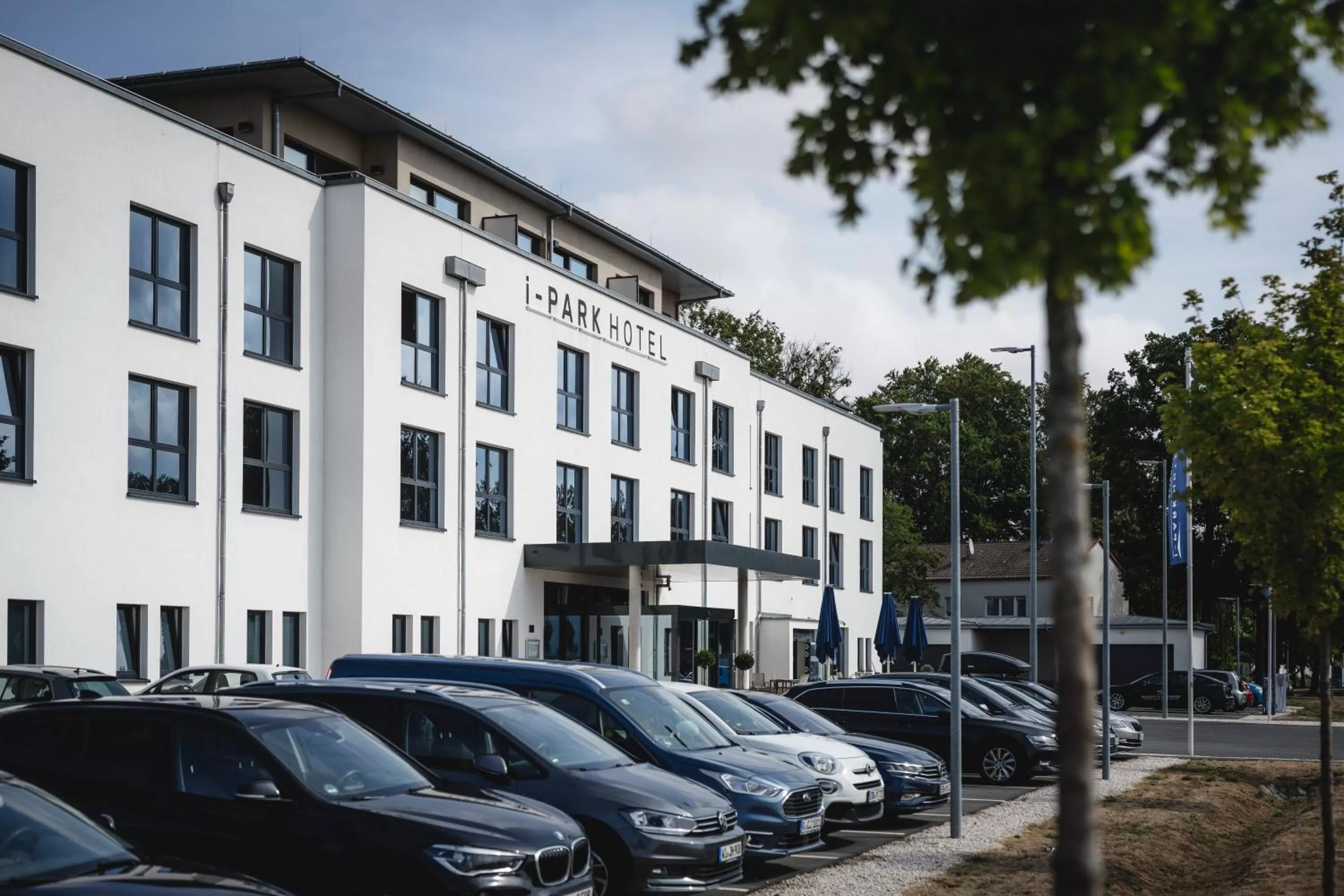 Parking in i - PARK Hotel Reichenberg