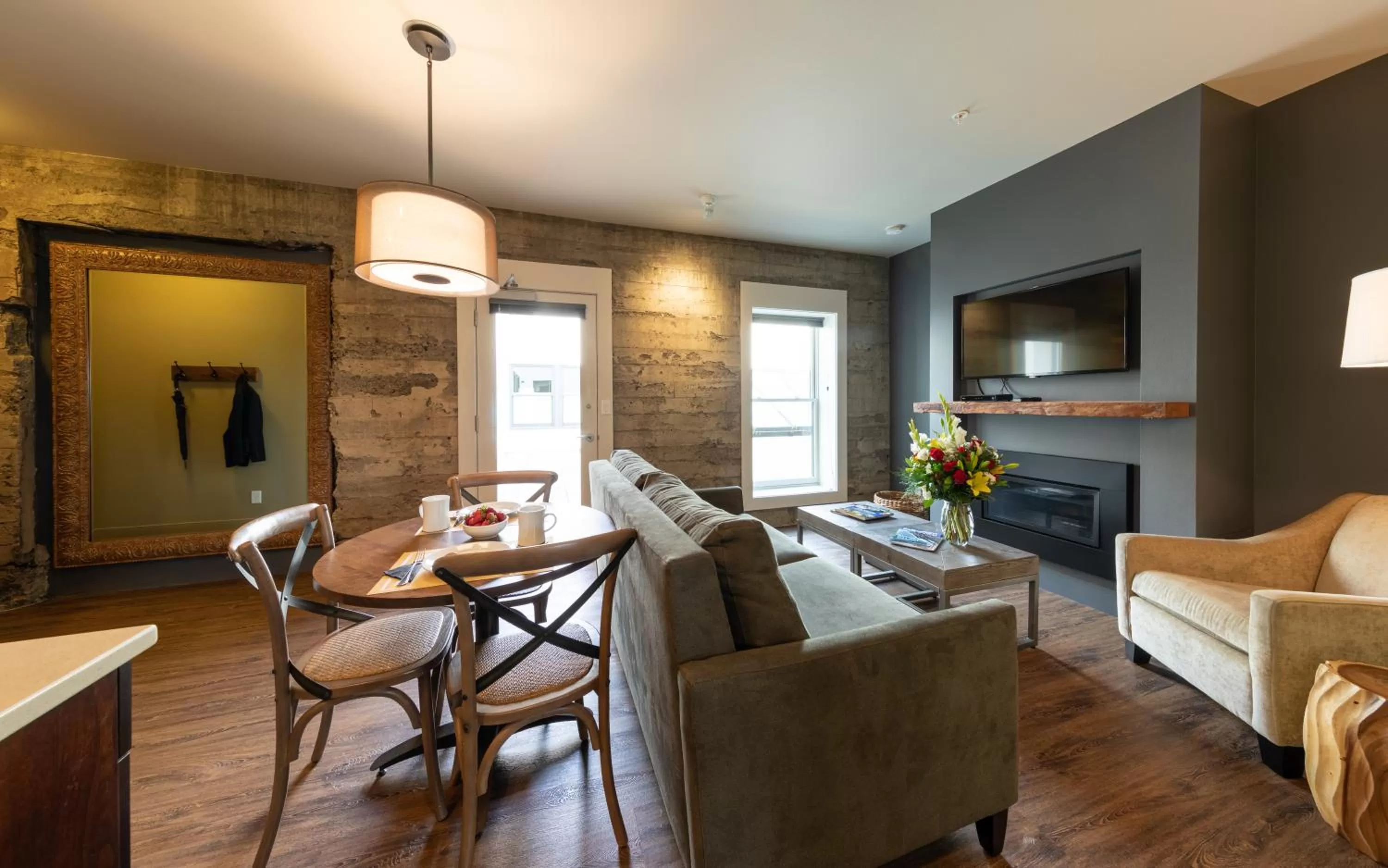 TV and multimedia, Seating Area in Inn at Lynden