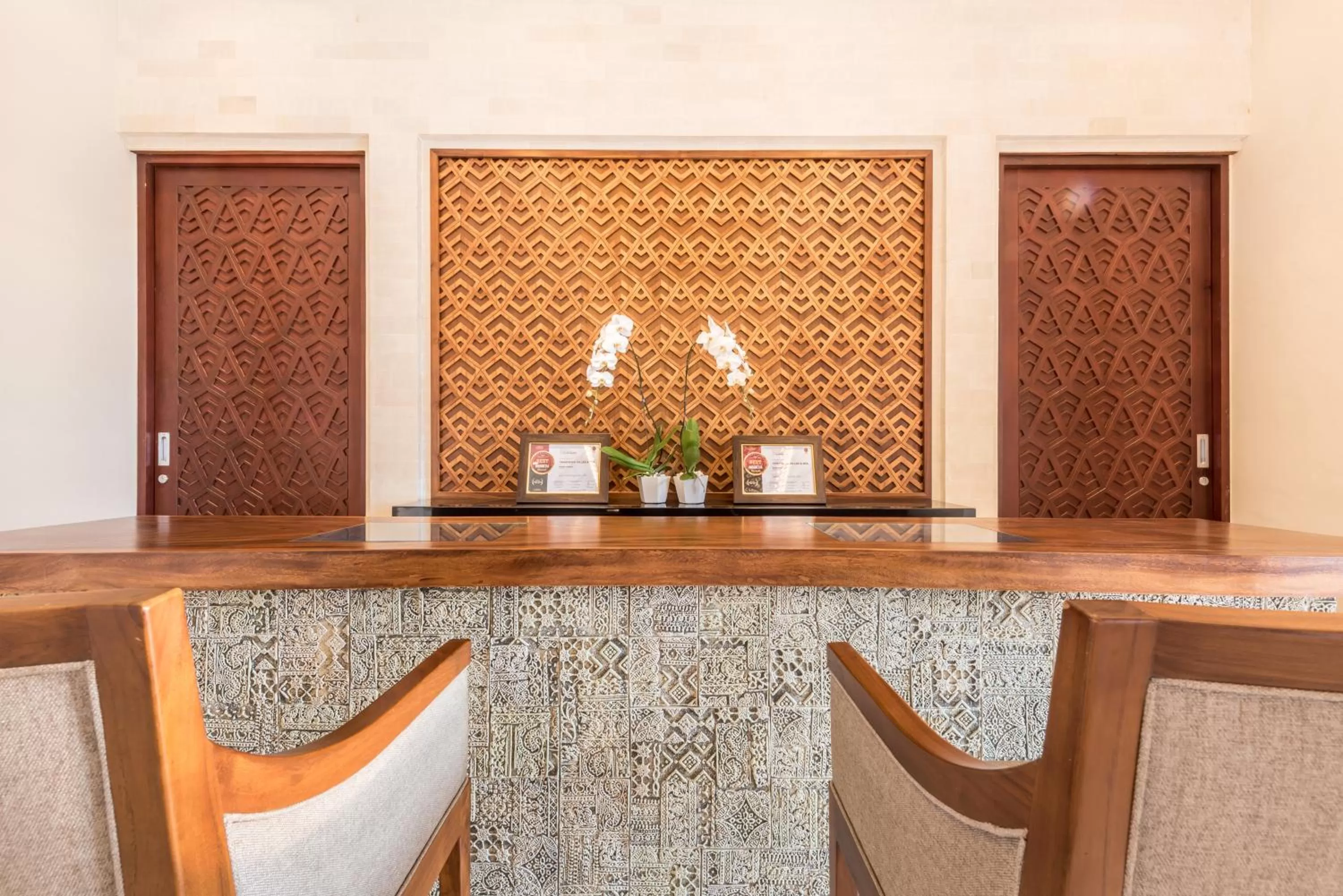 Lobby or reception in tanadewa Resort Ubud Bali by Cross Collection