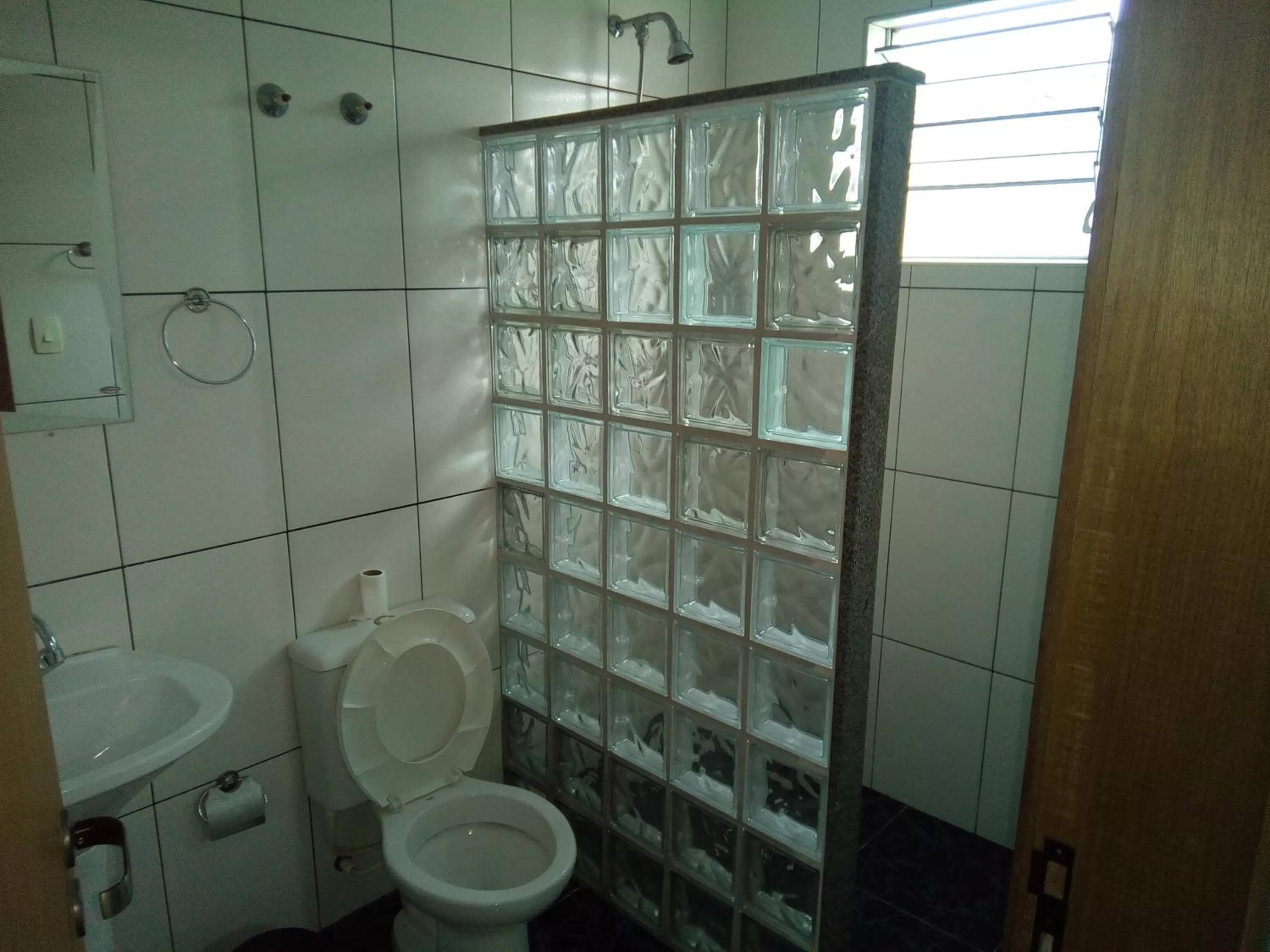 Bathroom in Cumbipar King Hotel