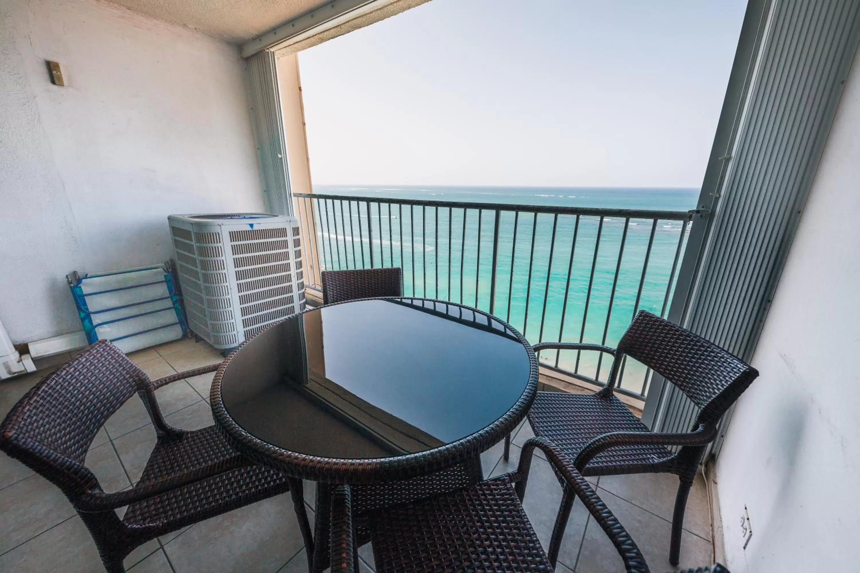 Patio in ESJ Towers by Chana