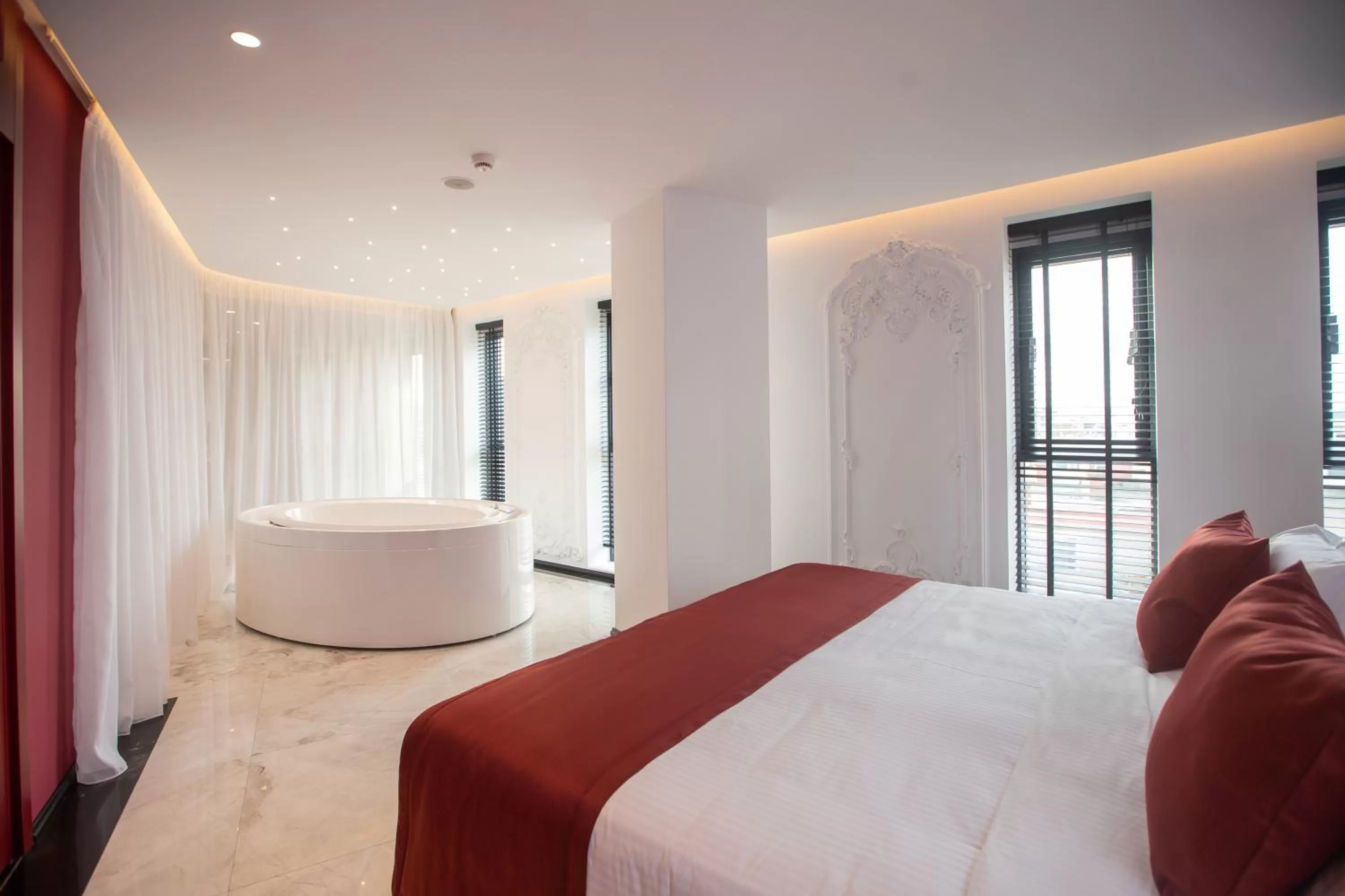 Bed in Hotel Elisa Tirana, Affiliated by Meliá