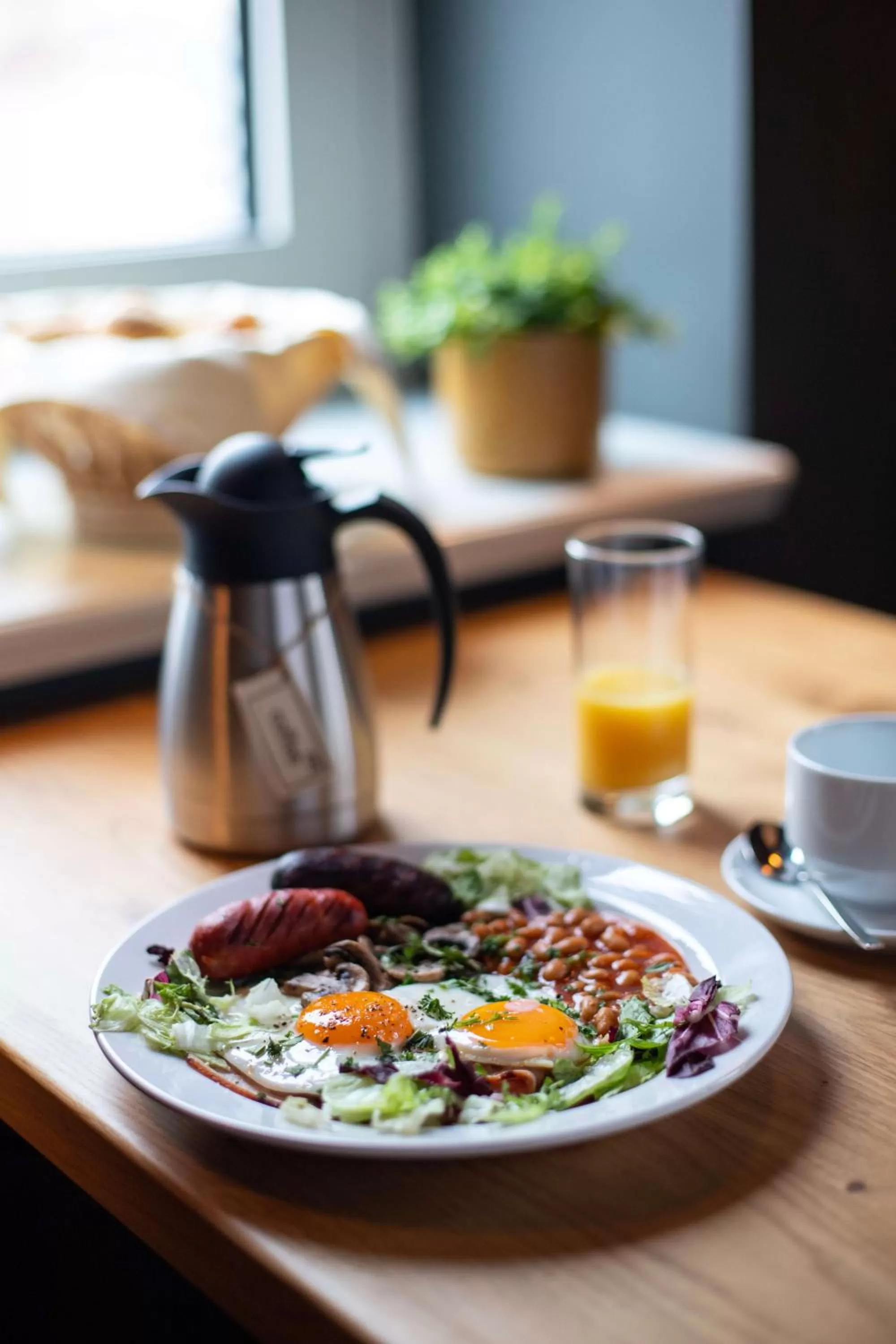 Food and drinks in The Viaduct - Suites & More