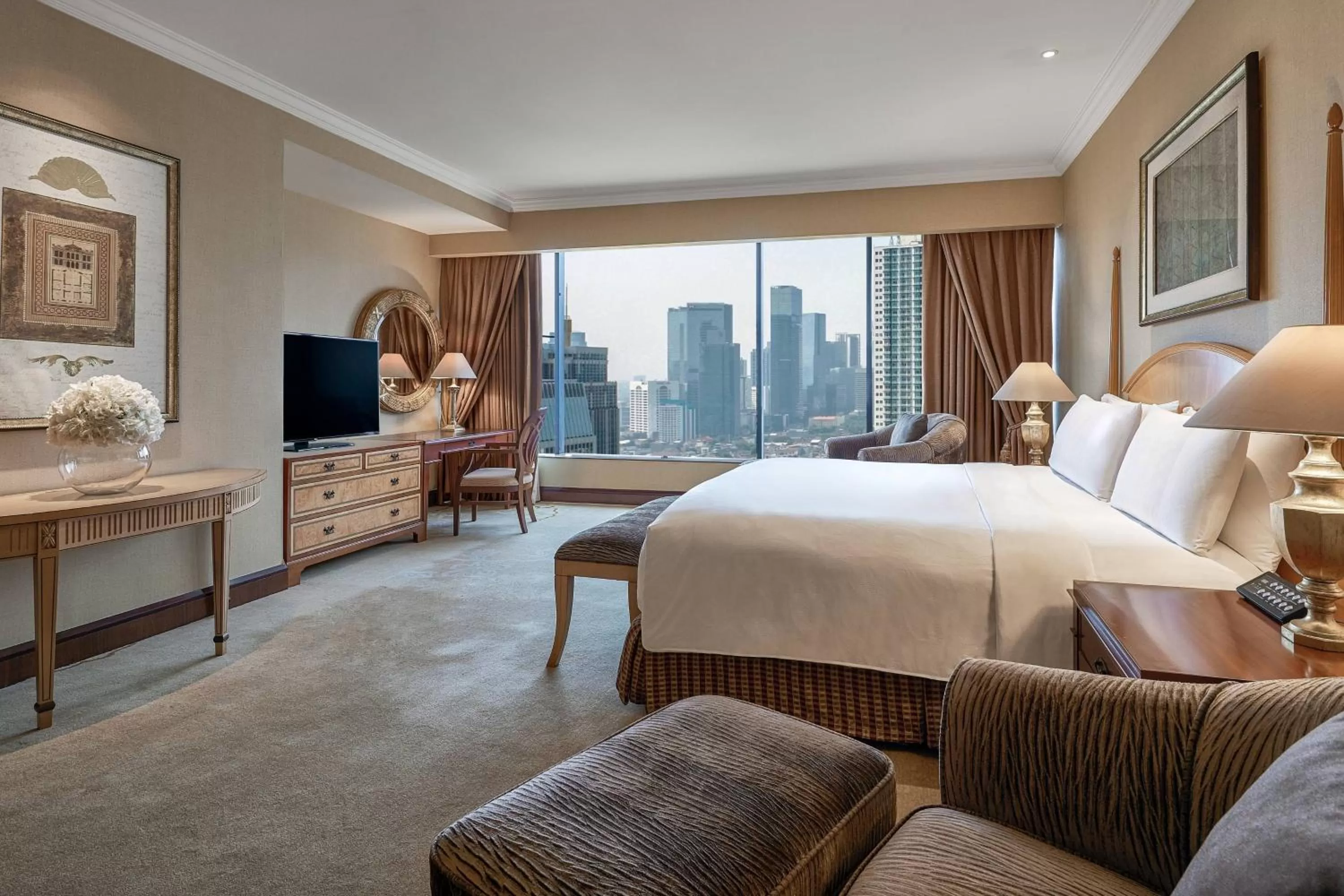 Bedroom, Bed in JW Marriott Hotel Jakarta