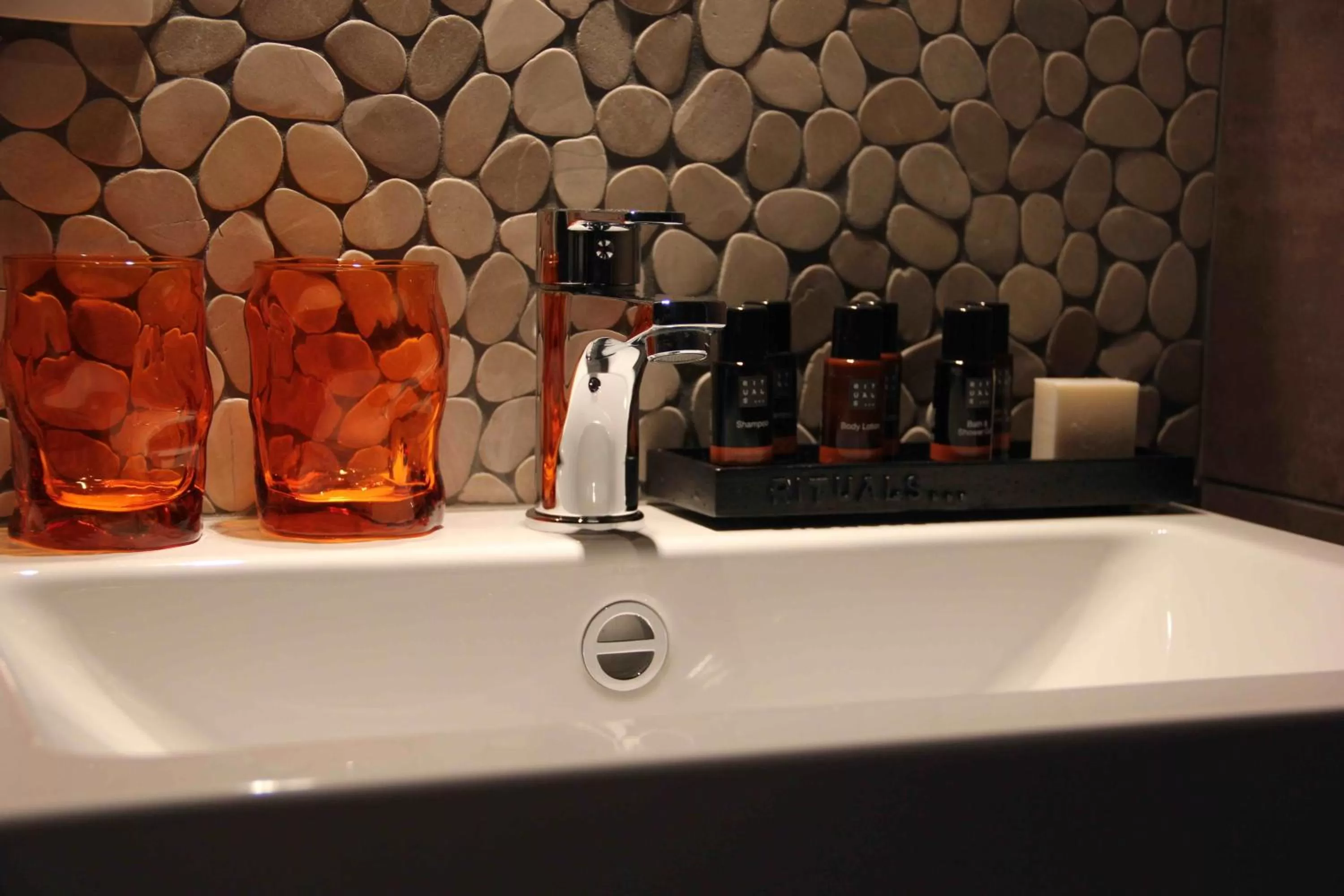 Bathroom in B&B L'Orangerie